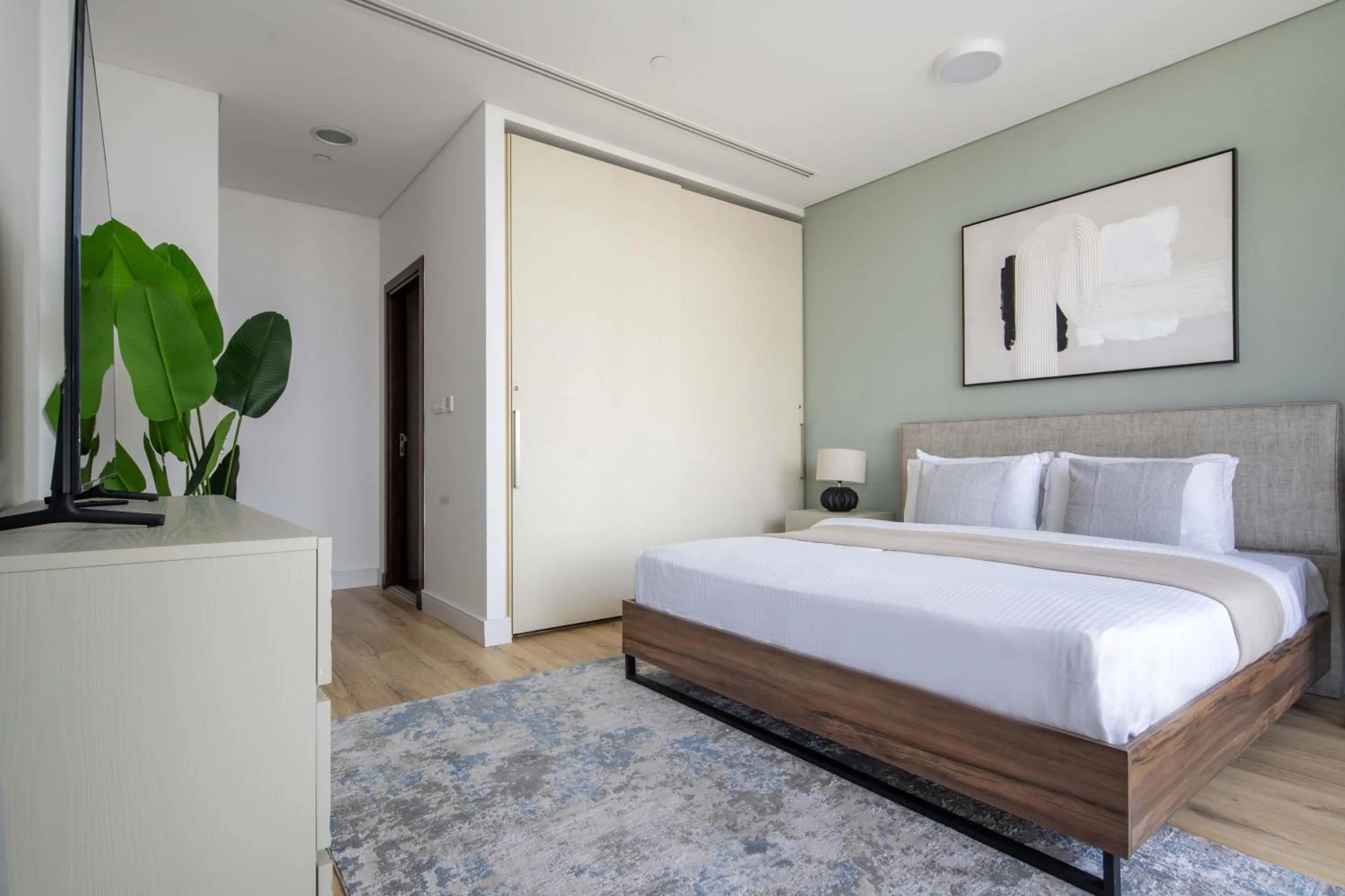 Bed in Frank Porter - Burj Daman