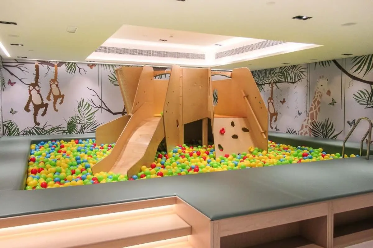 Frank Porter - Burj Daman