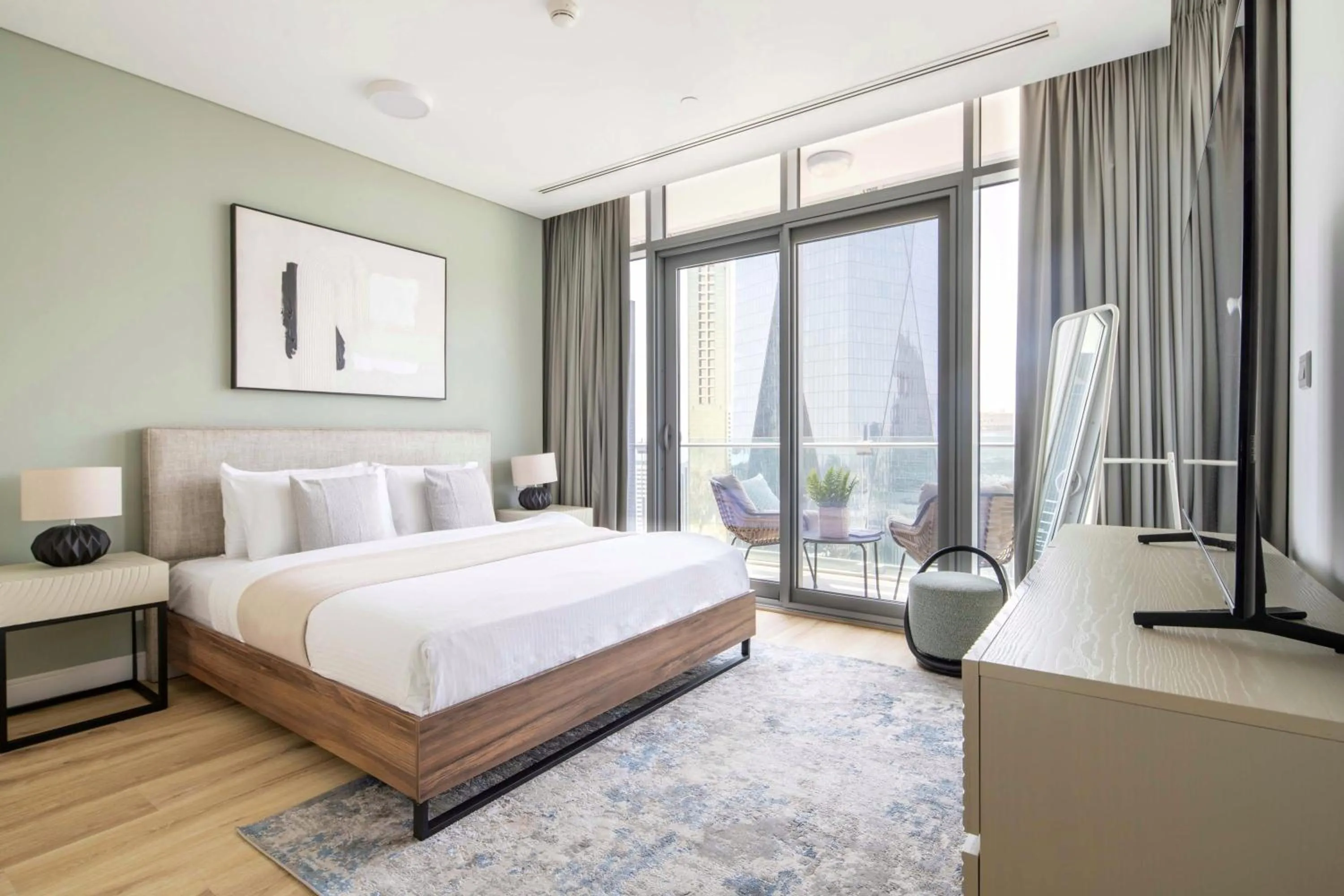 Bed in Frank Porter - Burj Daman