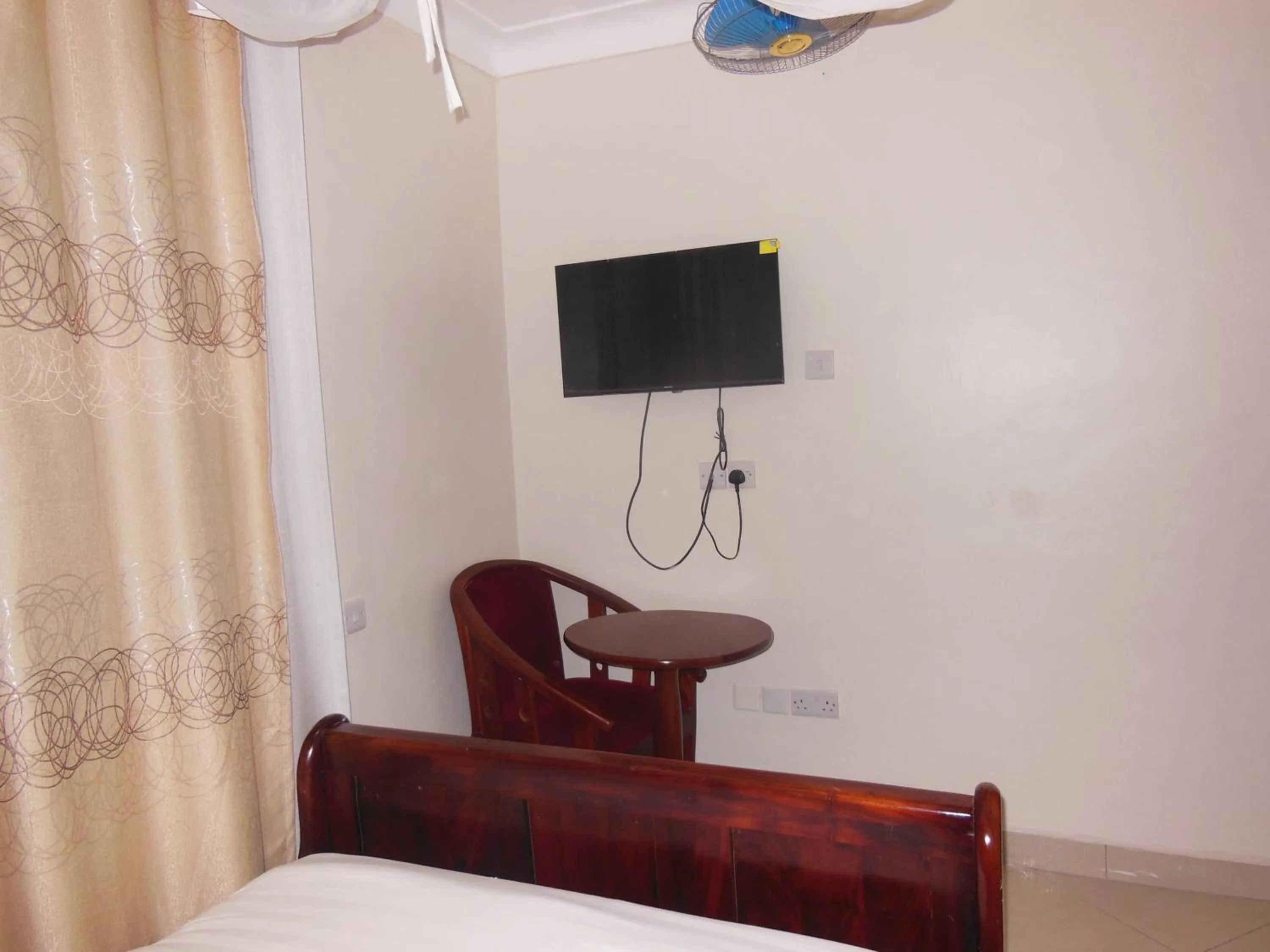 TV and multimedia in Psalms Motel