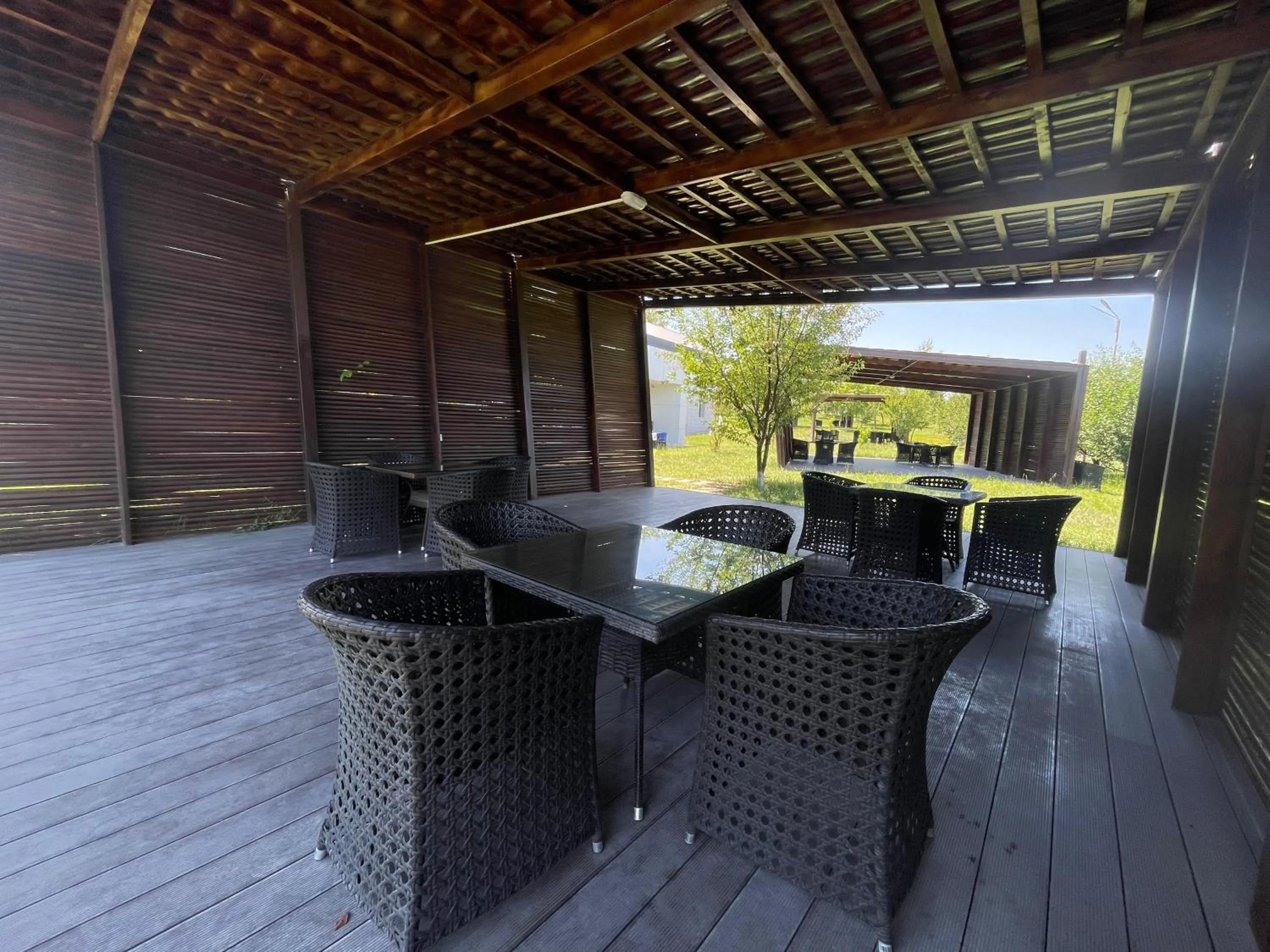 Restaurant/places to eat in Arena Grand Hotel