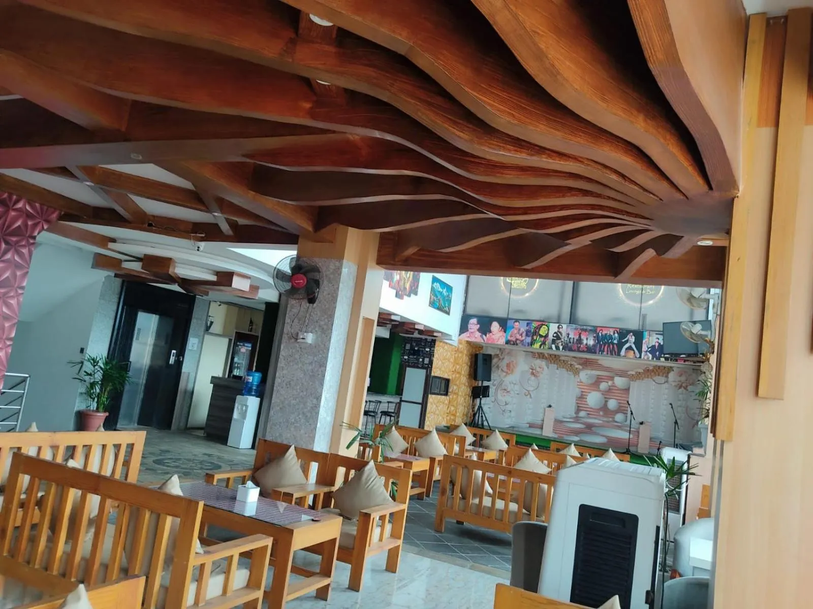 Restaurant/places to eat in Hotel de Universal