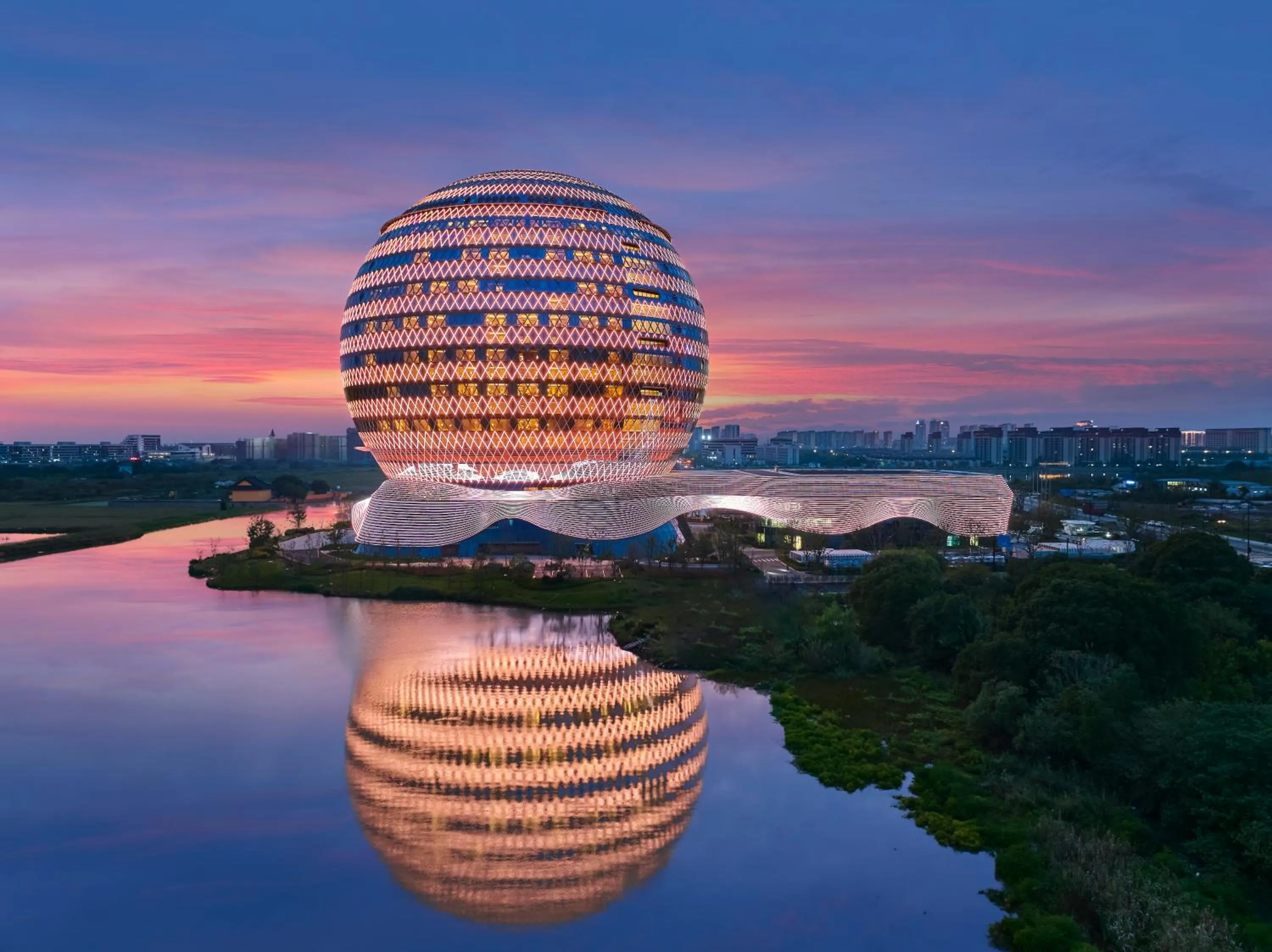 Property building in Hilton Huzhou Nanxun