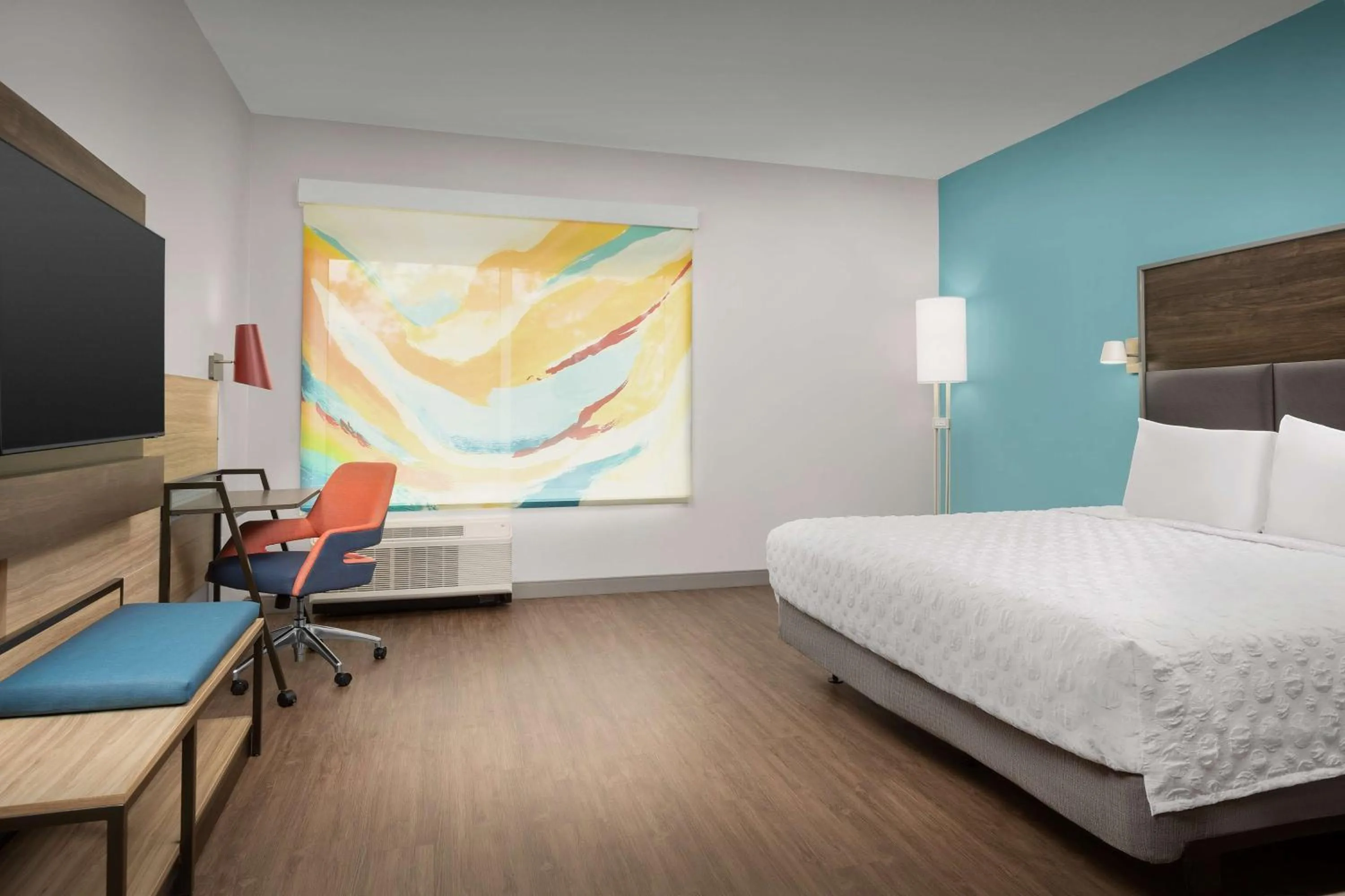 Bedroom, Bed in Tru by Hilton Jacksonville West I 295