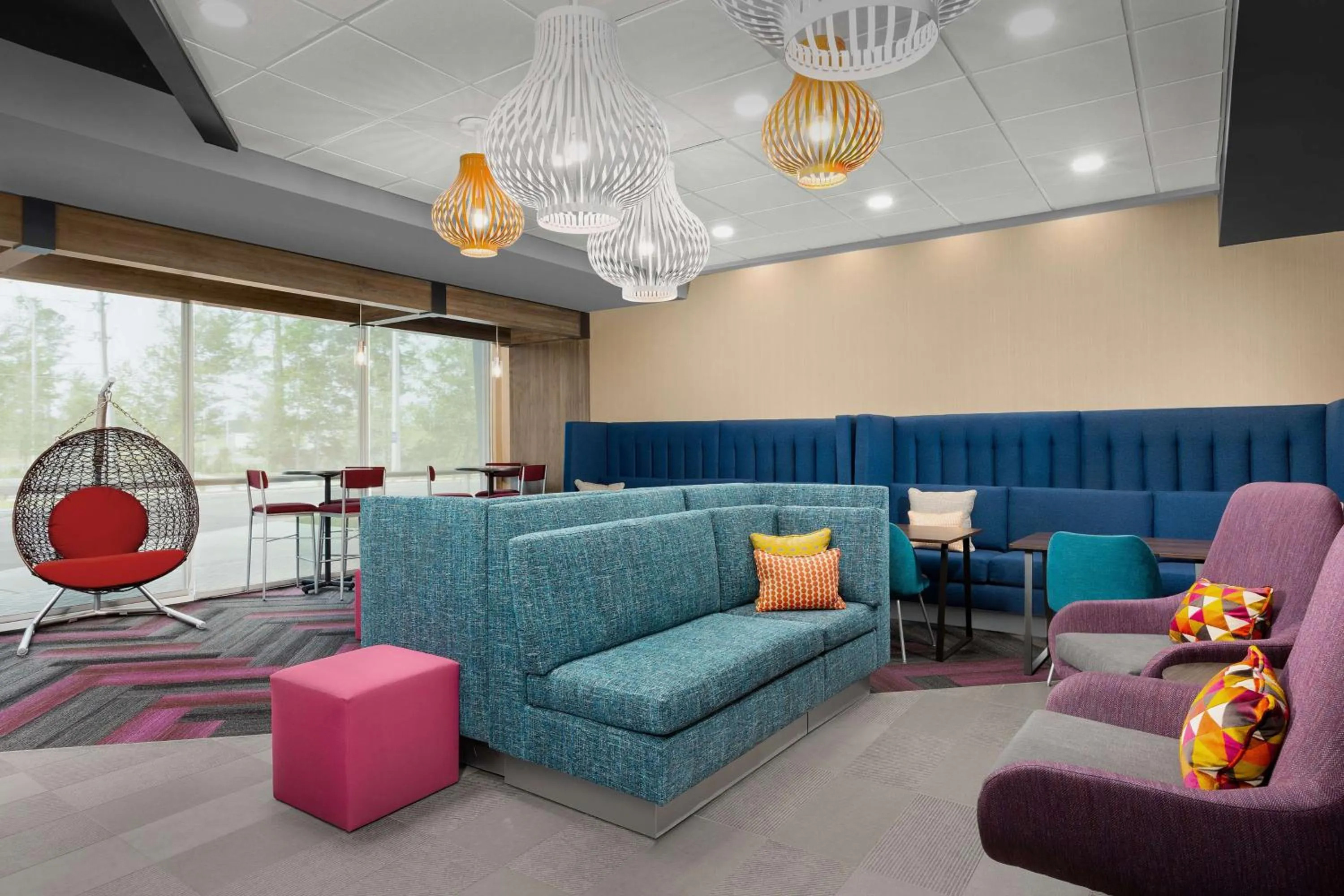 Lobby or reception in Tru by Hilton Jacksonville West I 295