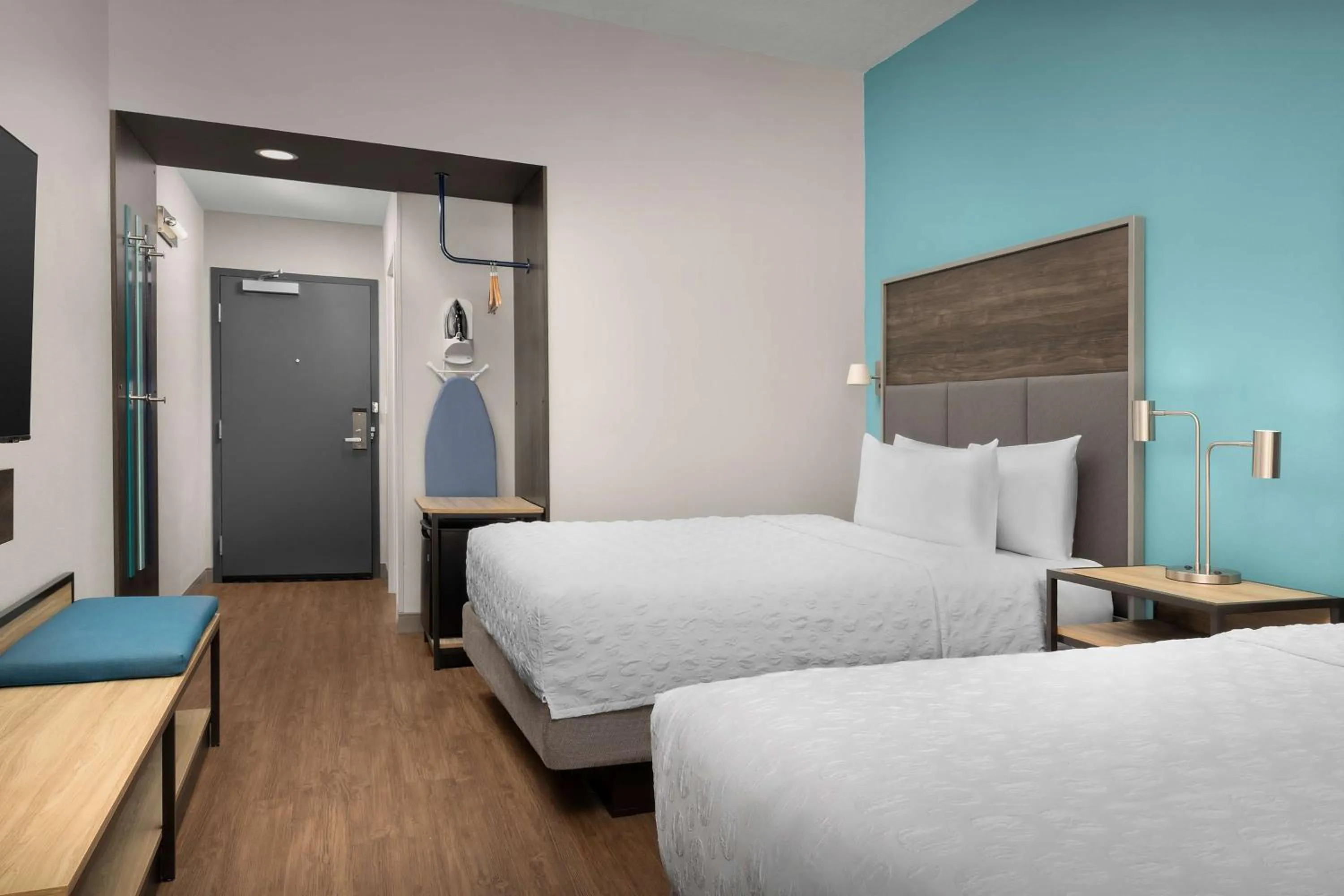 Bed in Tru by Hilton Jacksonville West I 295