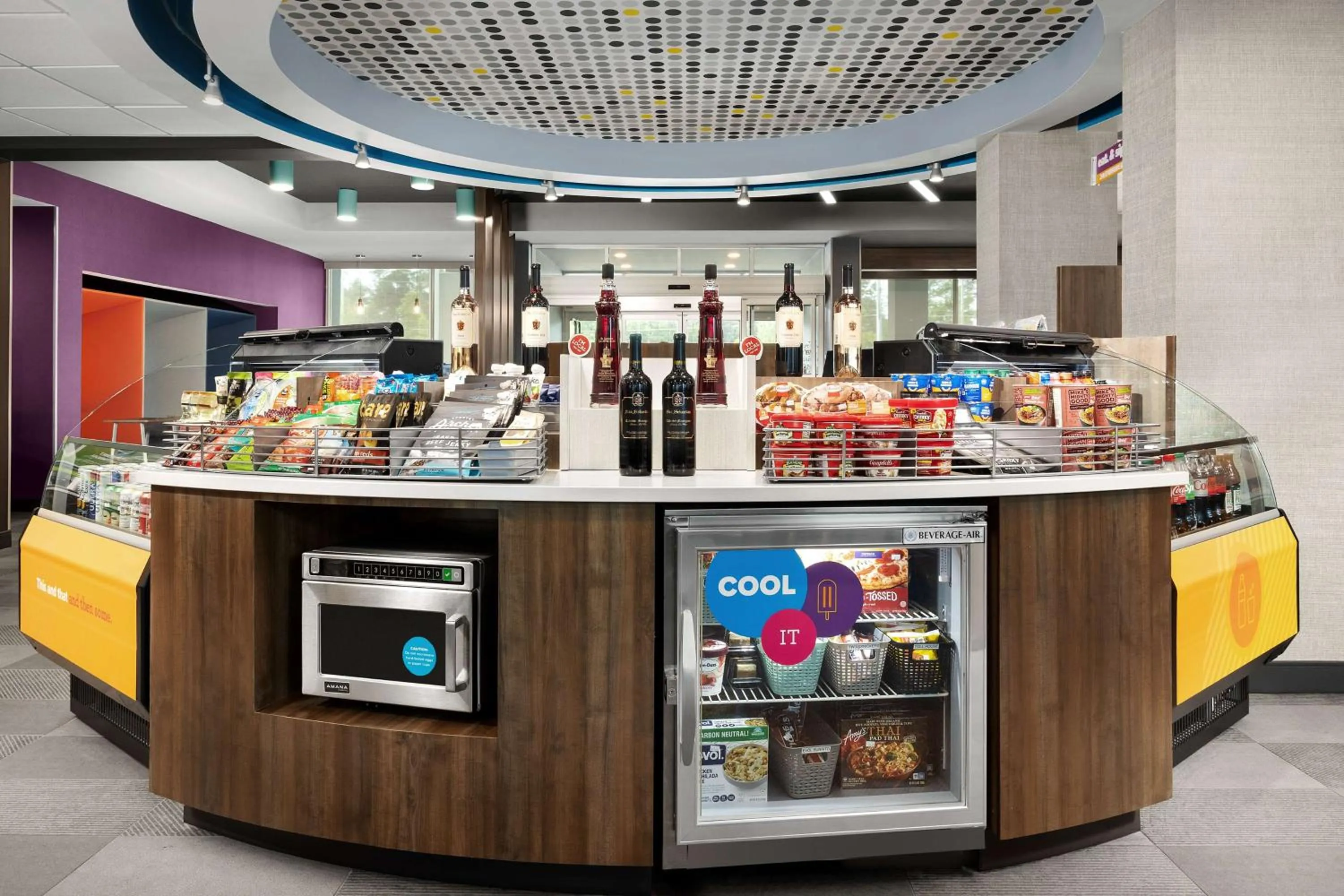 Restaurant/places to eat in Tru by Hilton Jacksonville West I 295