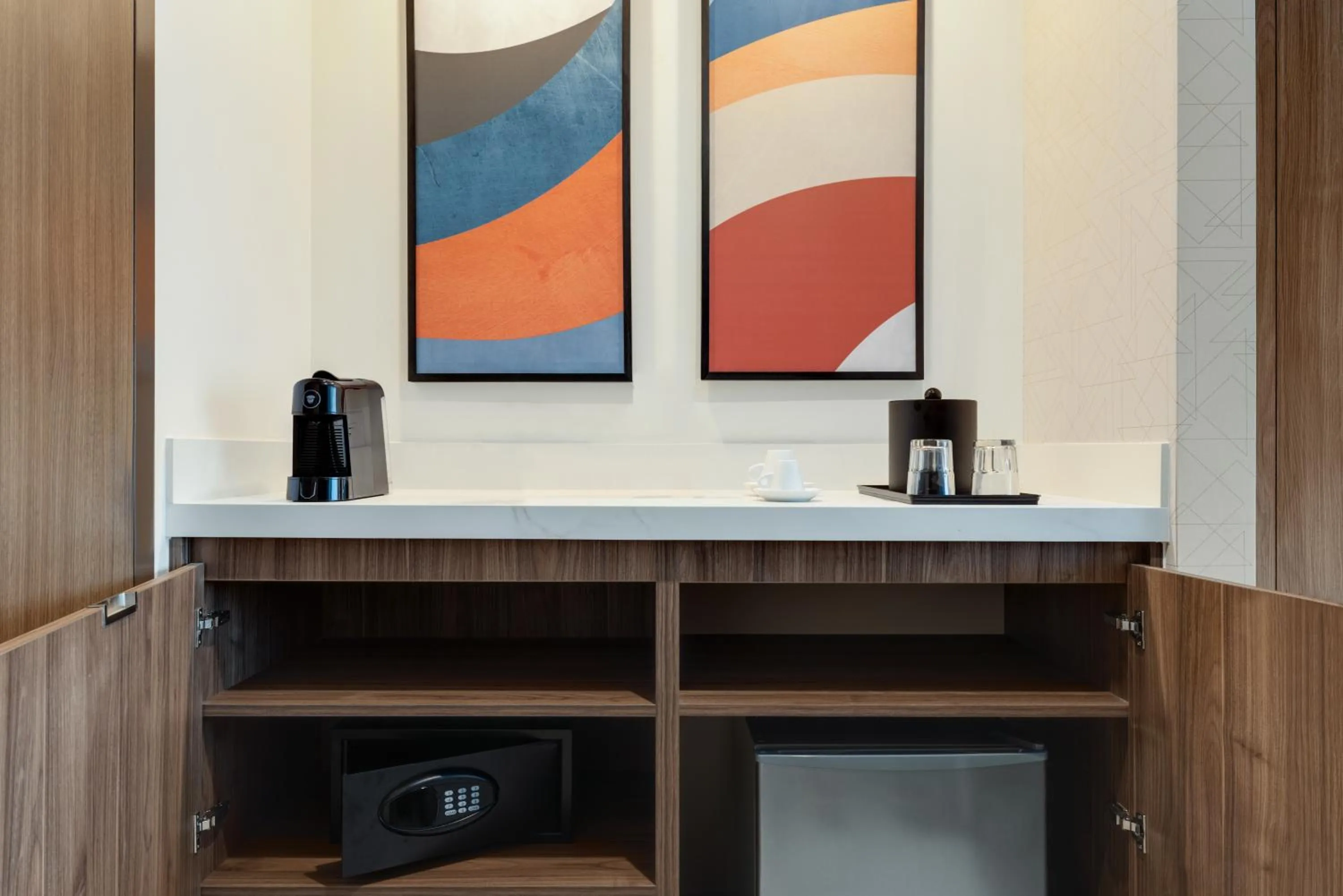 minibar in Hilton Garden Inn San Jose Airport City Mall