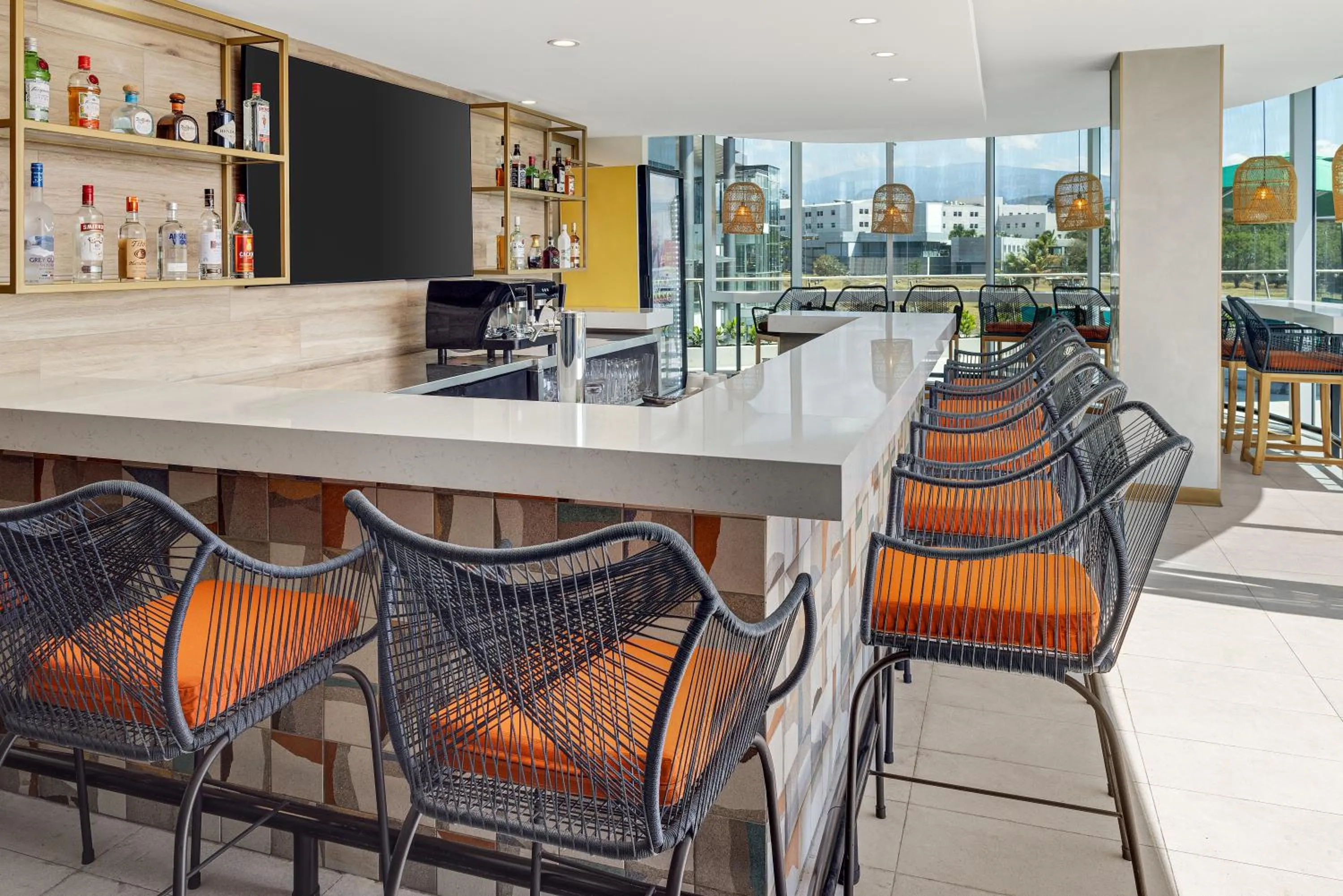 Lounge or bar in Hilton Garden Inn San Jose Airport City Mall