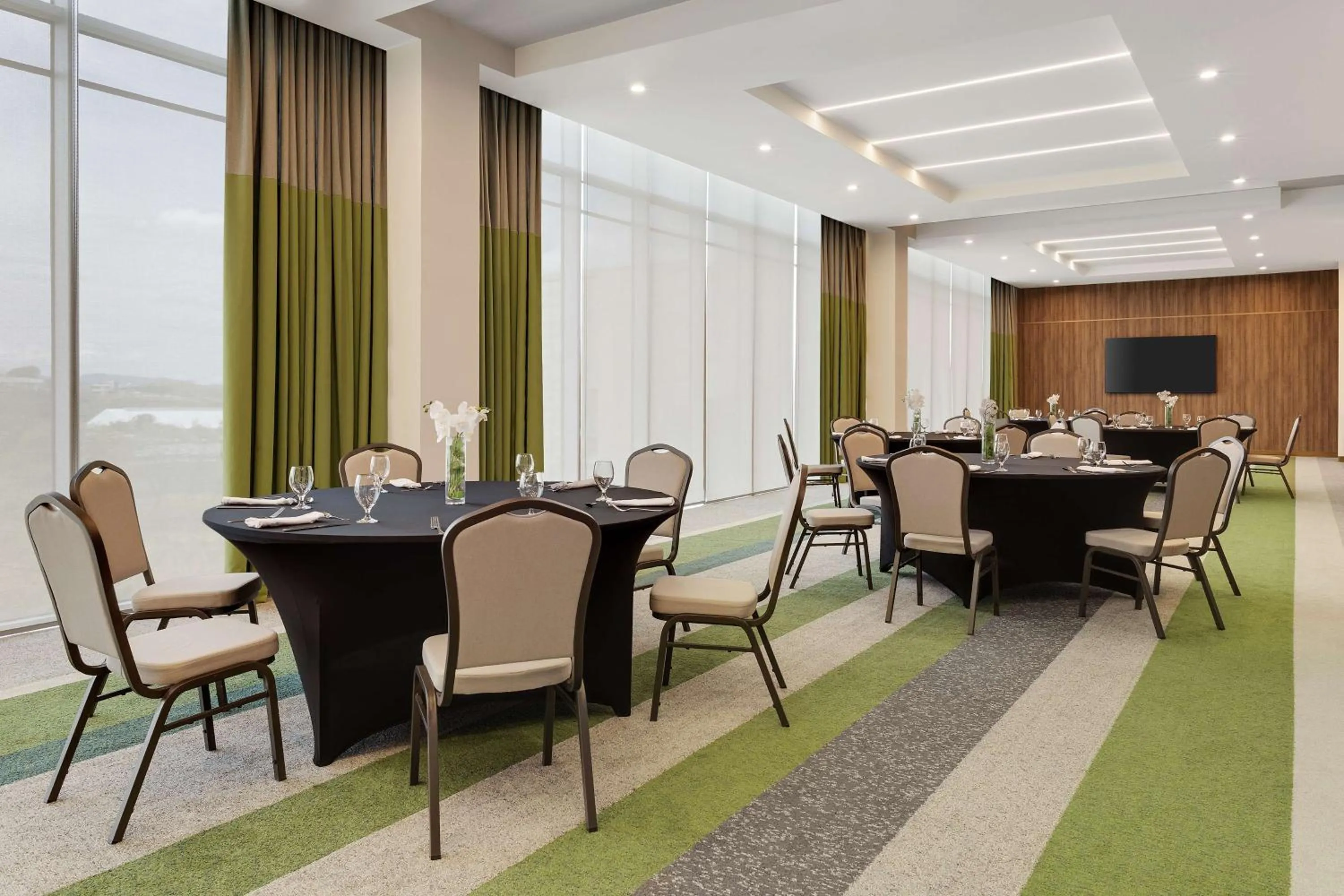 Meeting/conference room in Hilton Garden Inn San Jose Airport City Mall