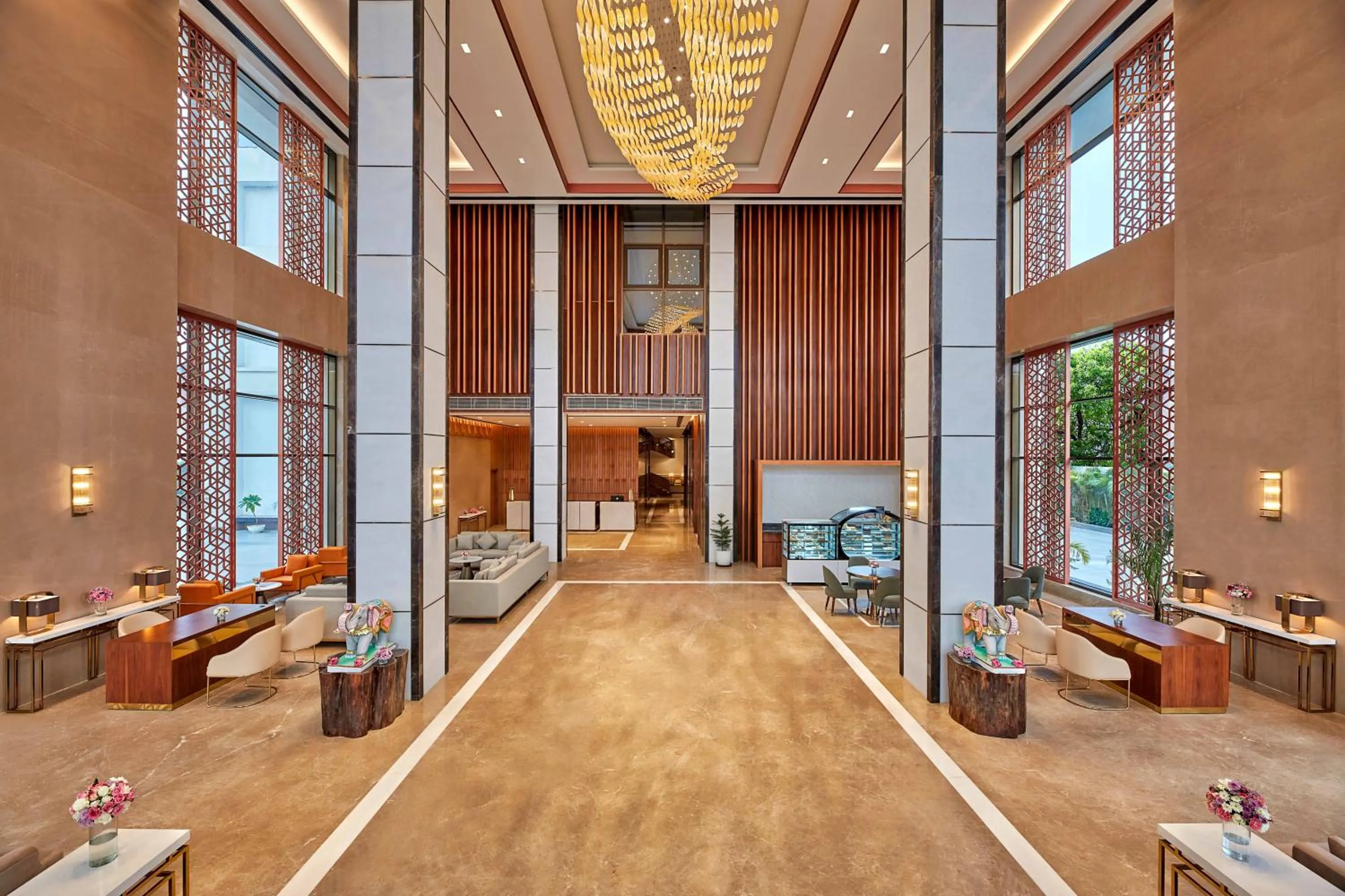 Lobby or reception in Doubletree By Hilton Varanasi