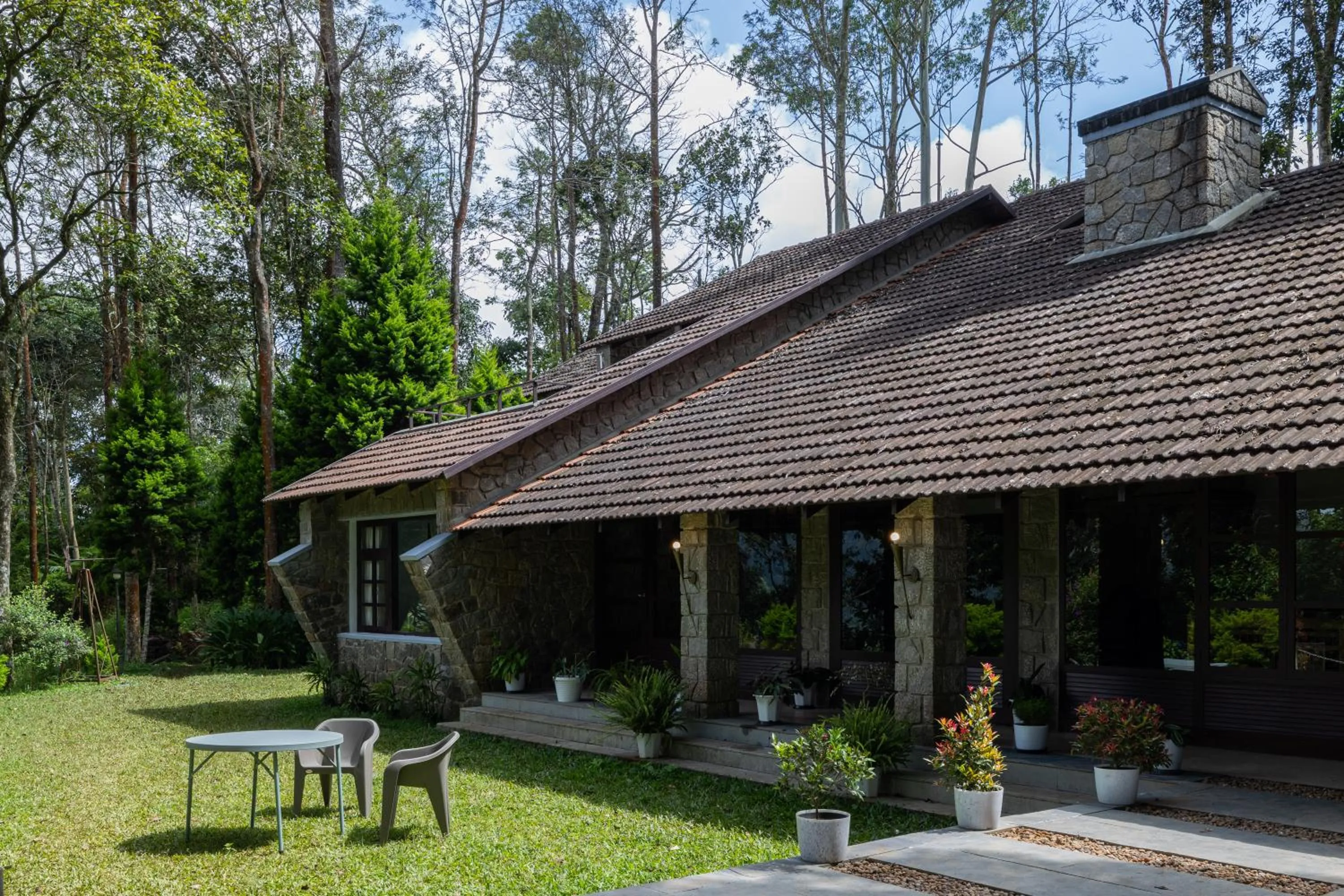 Property building in Avadale Munnar (Stag Groups Not Allowed)