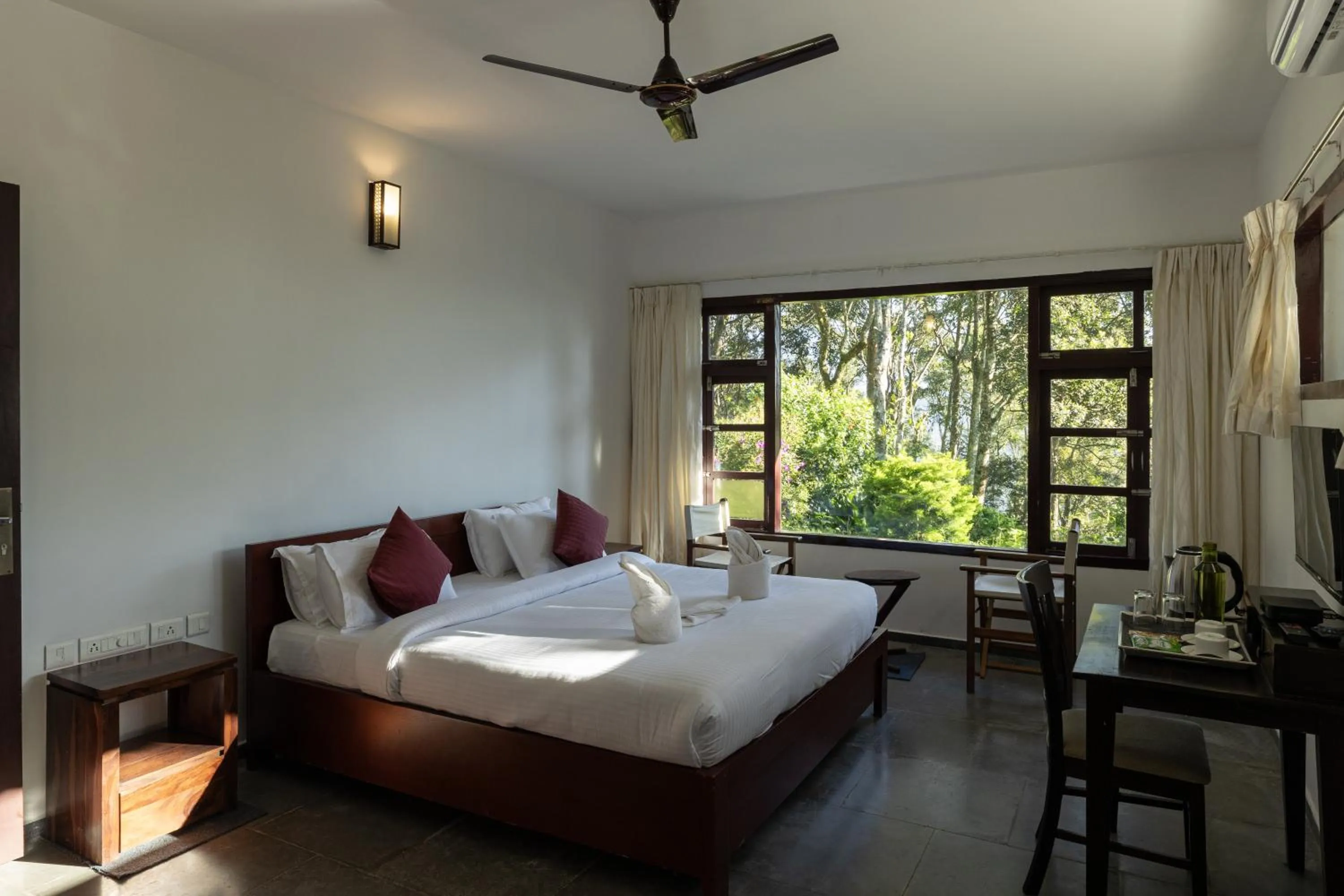 Photo of the whole room, Bed in Avadale Munnar (Stag Groups Not Allowed)
