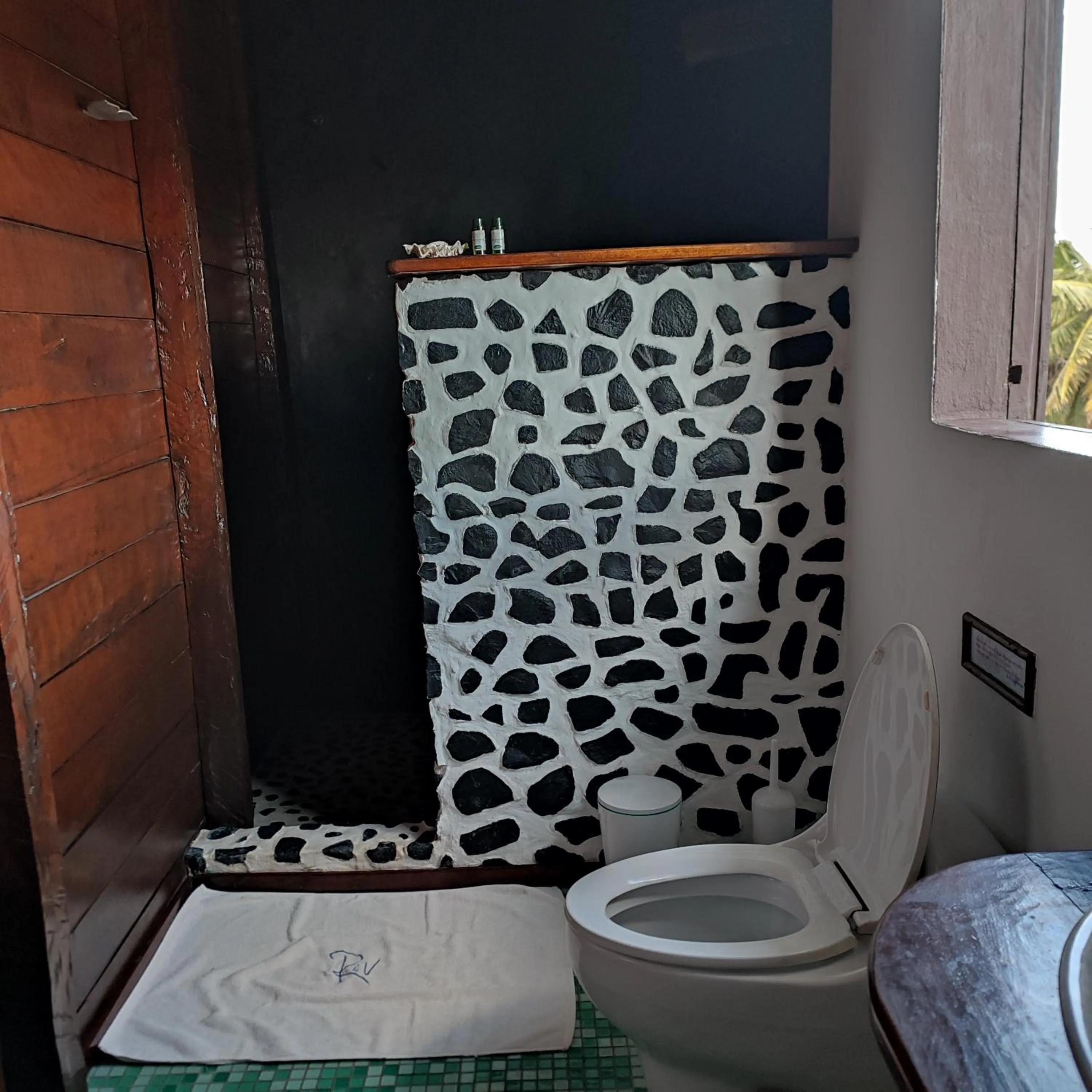 Shower in Hotel Ecolodge Riake Resort & Villa