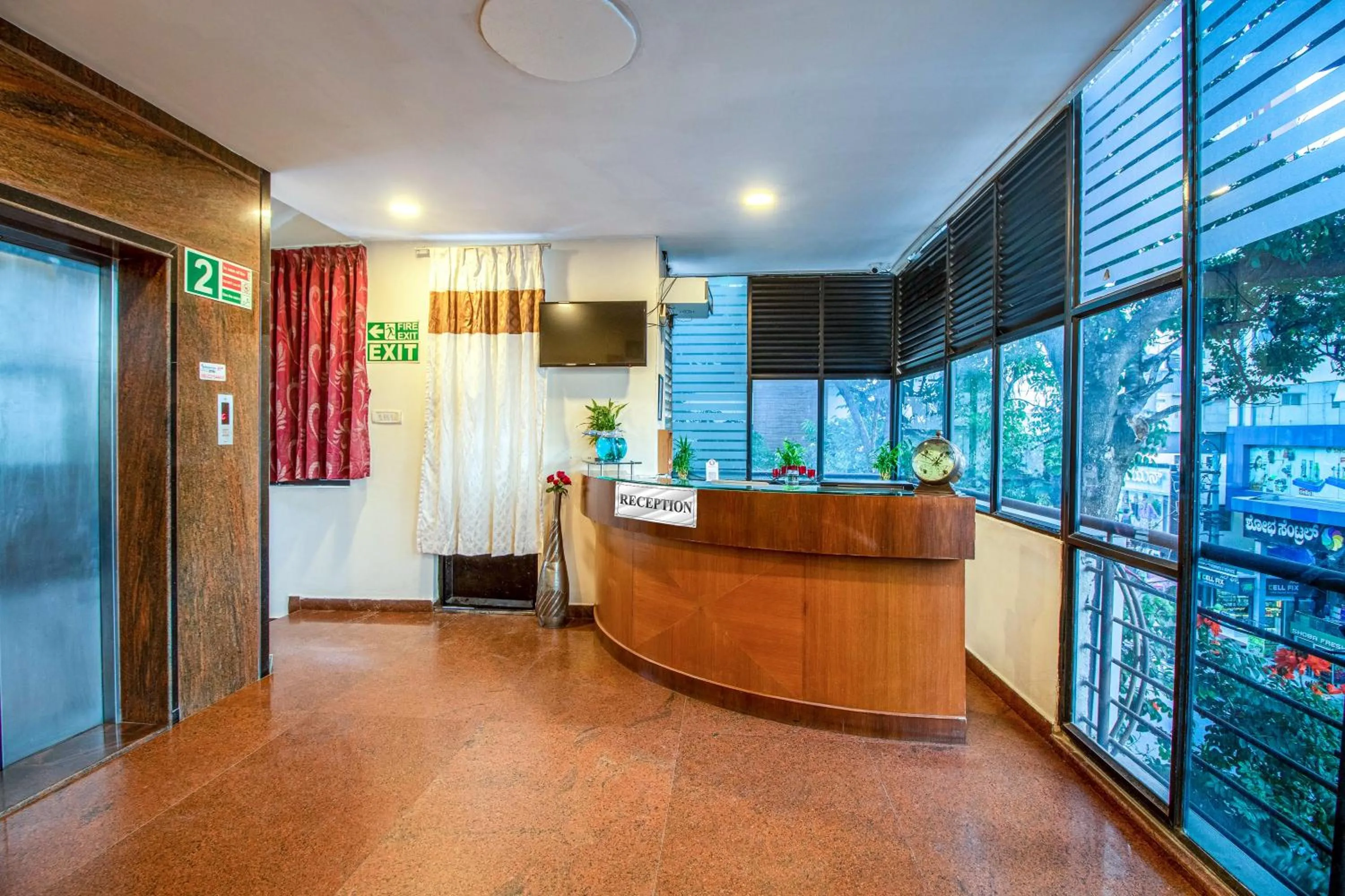Lobby or reception in Hotel Royal Classio, Bangalore