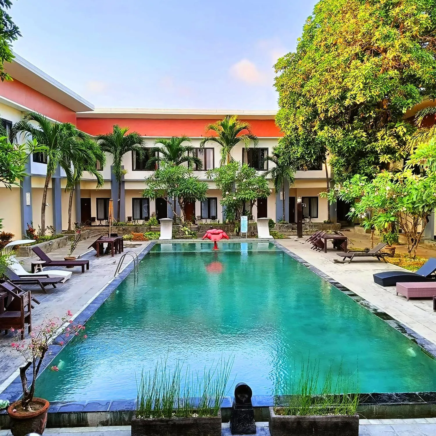Swimming Pool in Ozz Hotel Kuta Bali