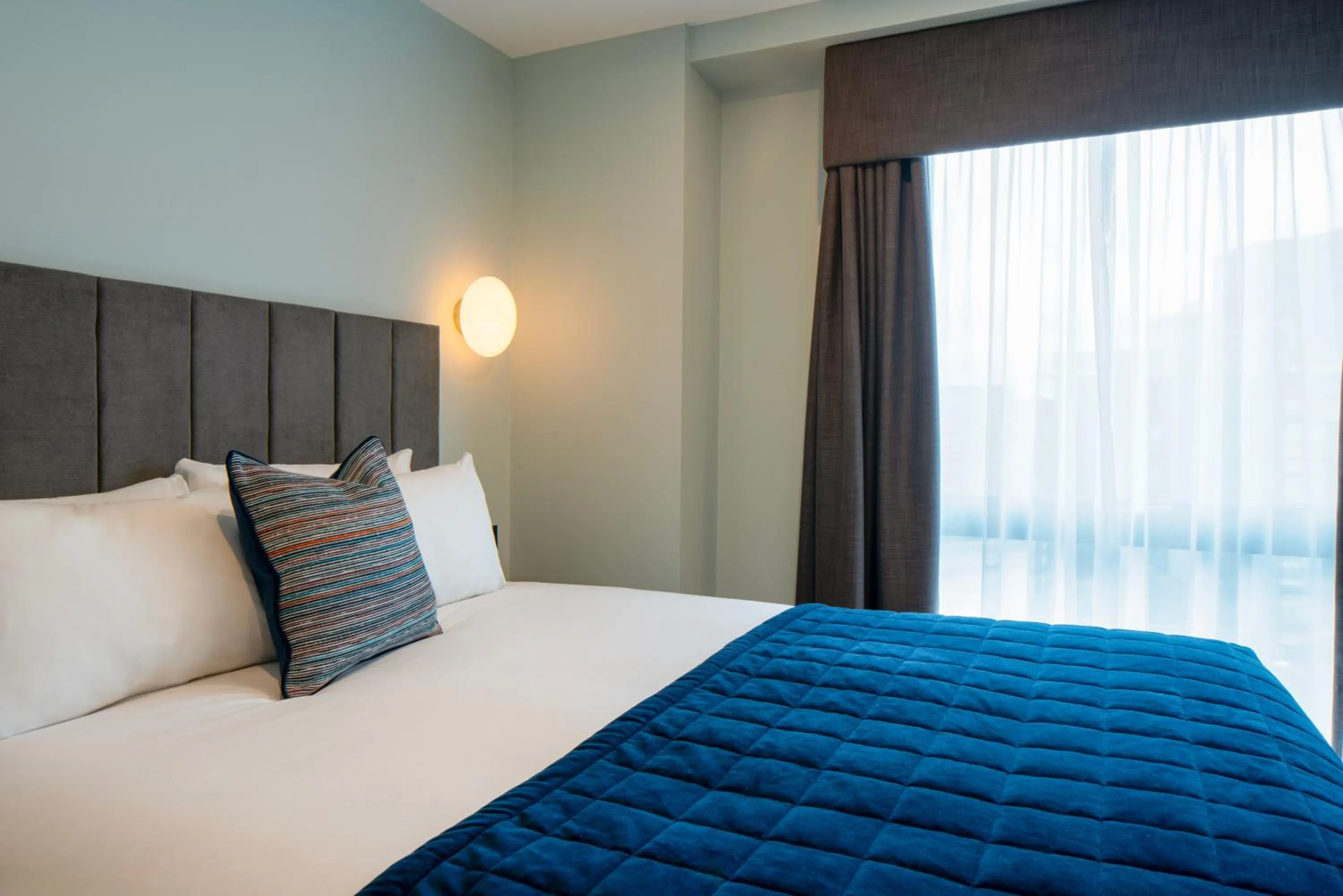 Bed in Aparthotel Birmingham