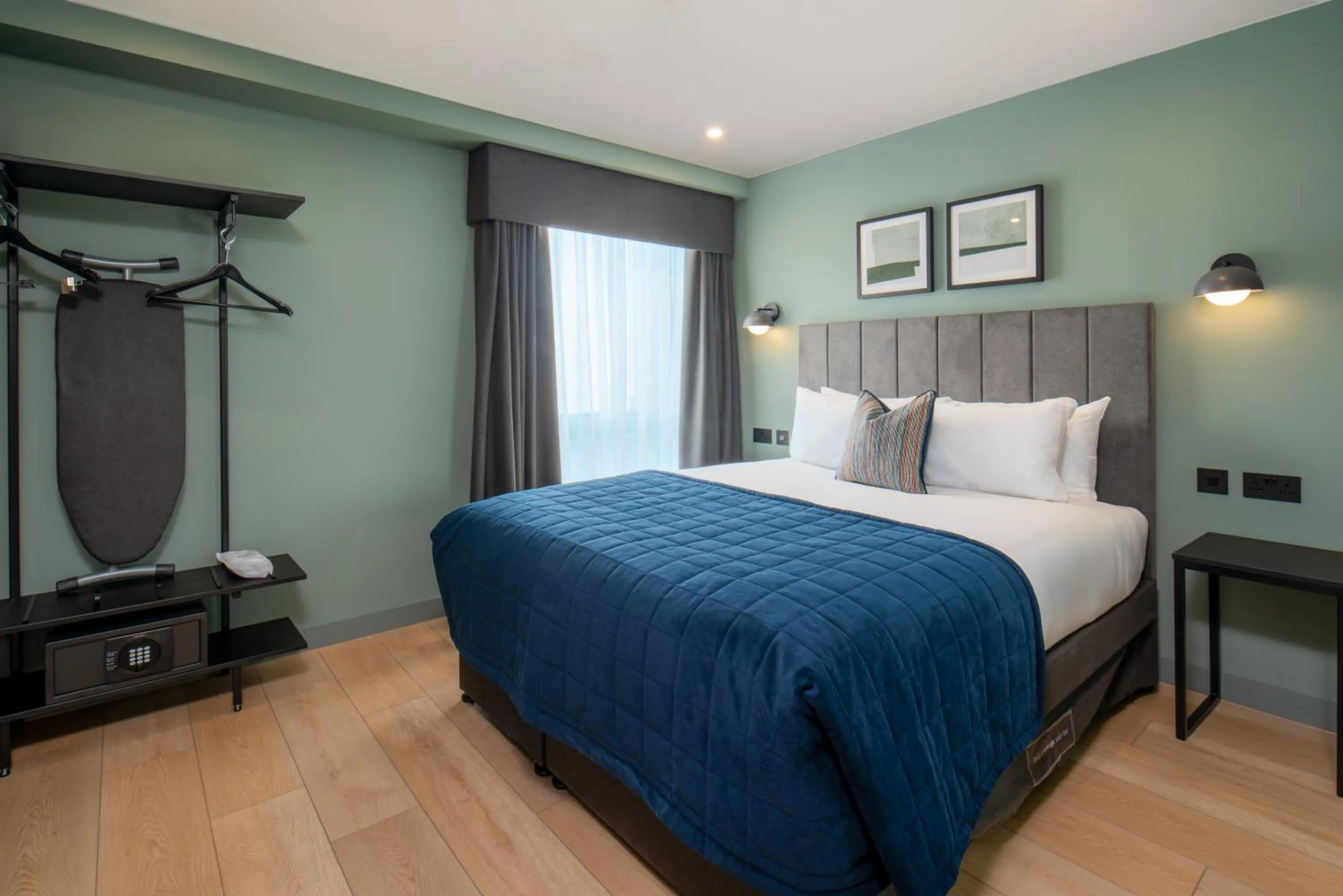 Bedroom, Bed in Aparthotel Birmingham