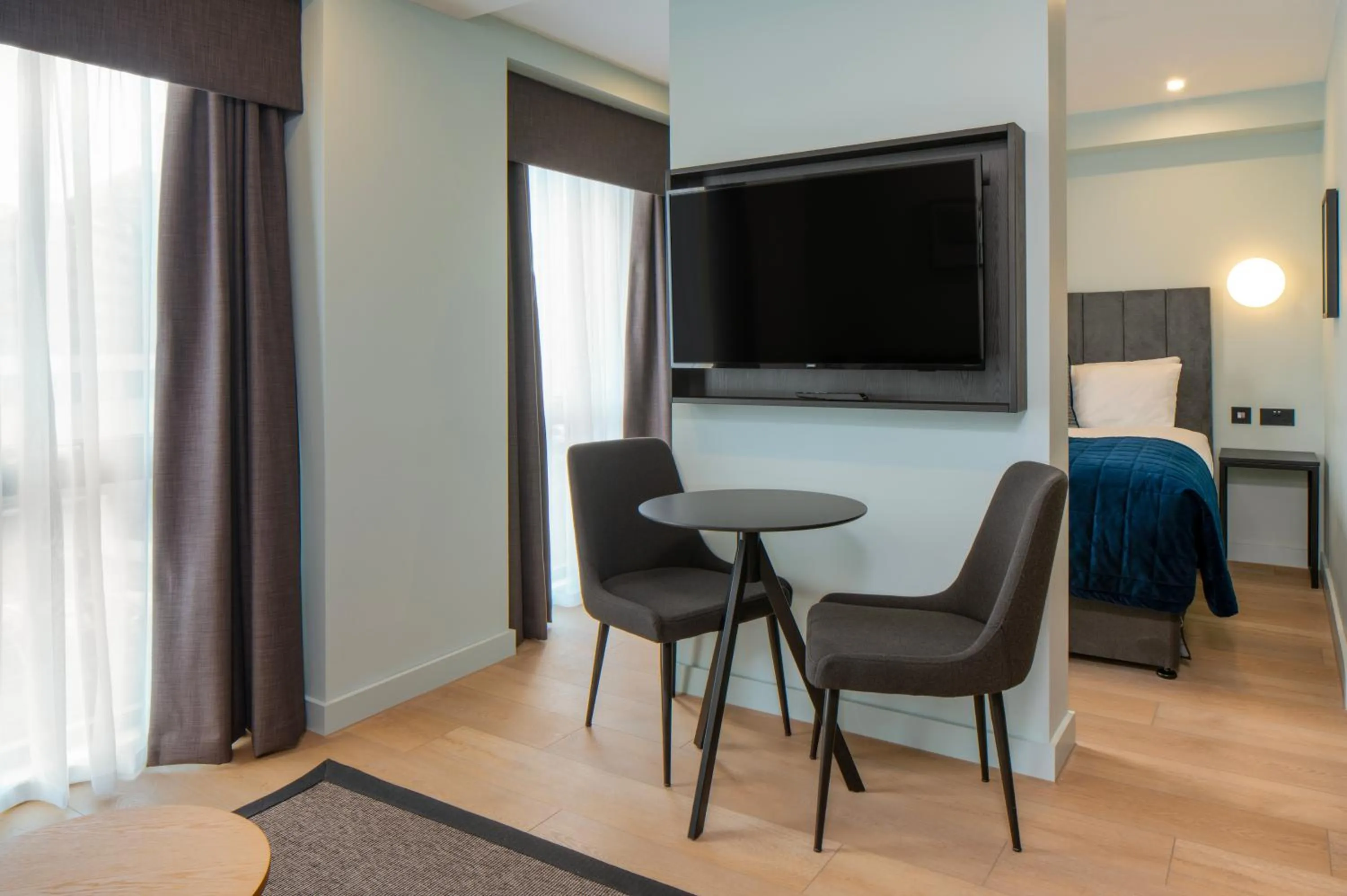 Dining area in Aparthotel Birmingham