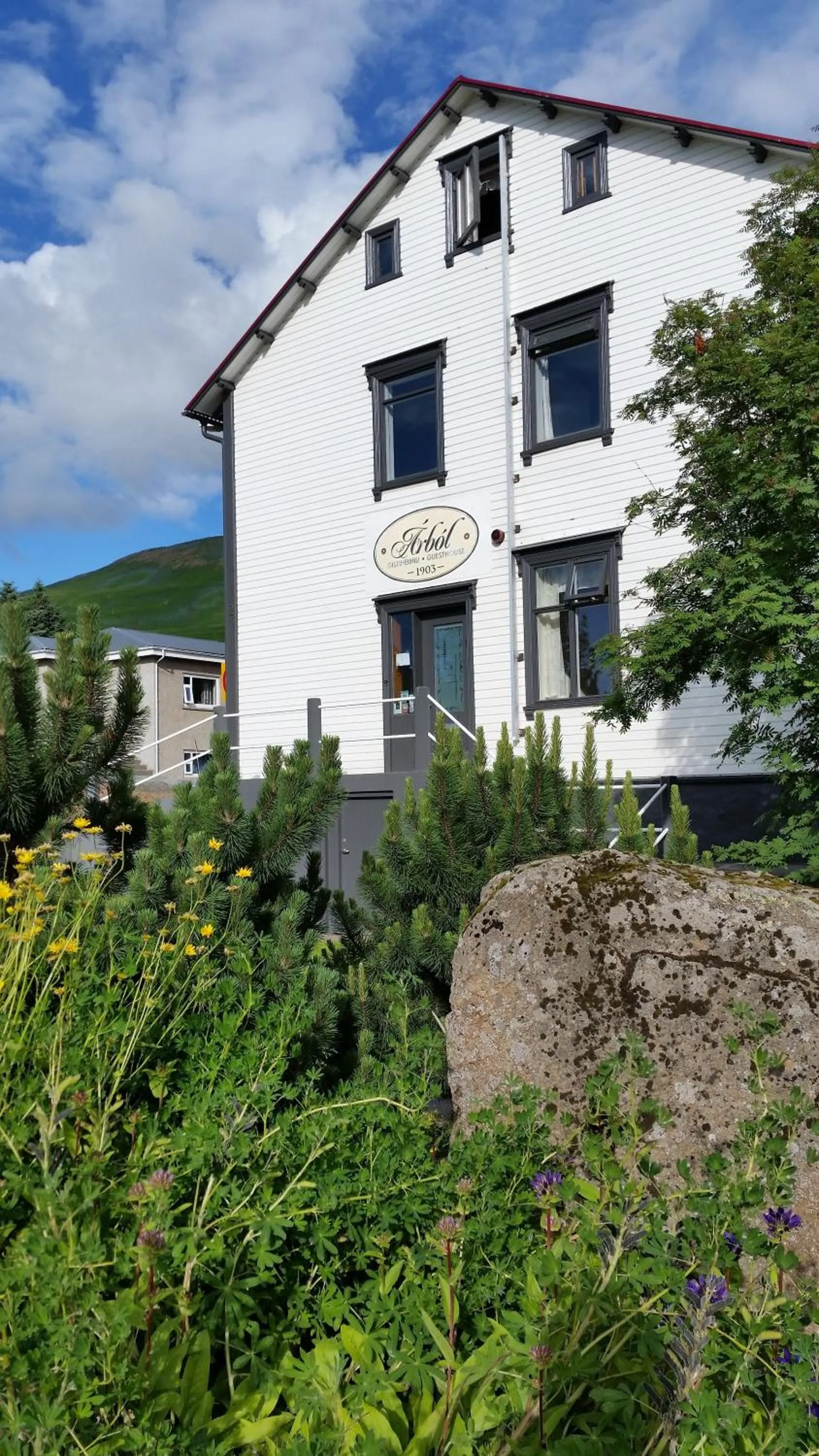 Facade/entrance in Árból Guesthouse