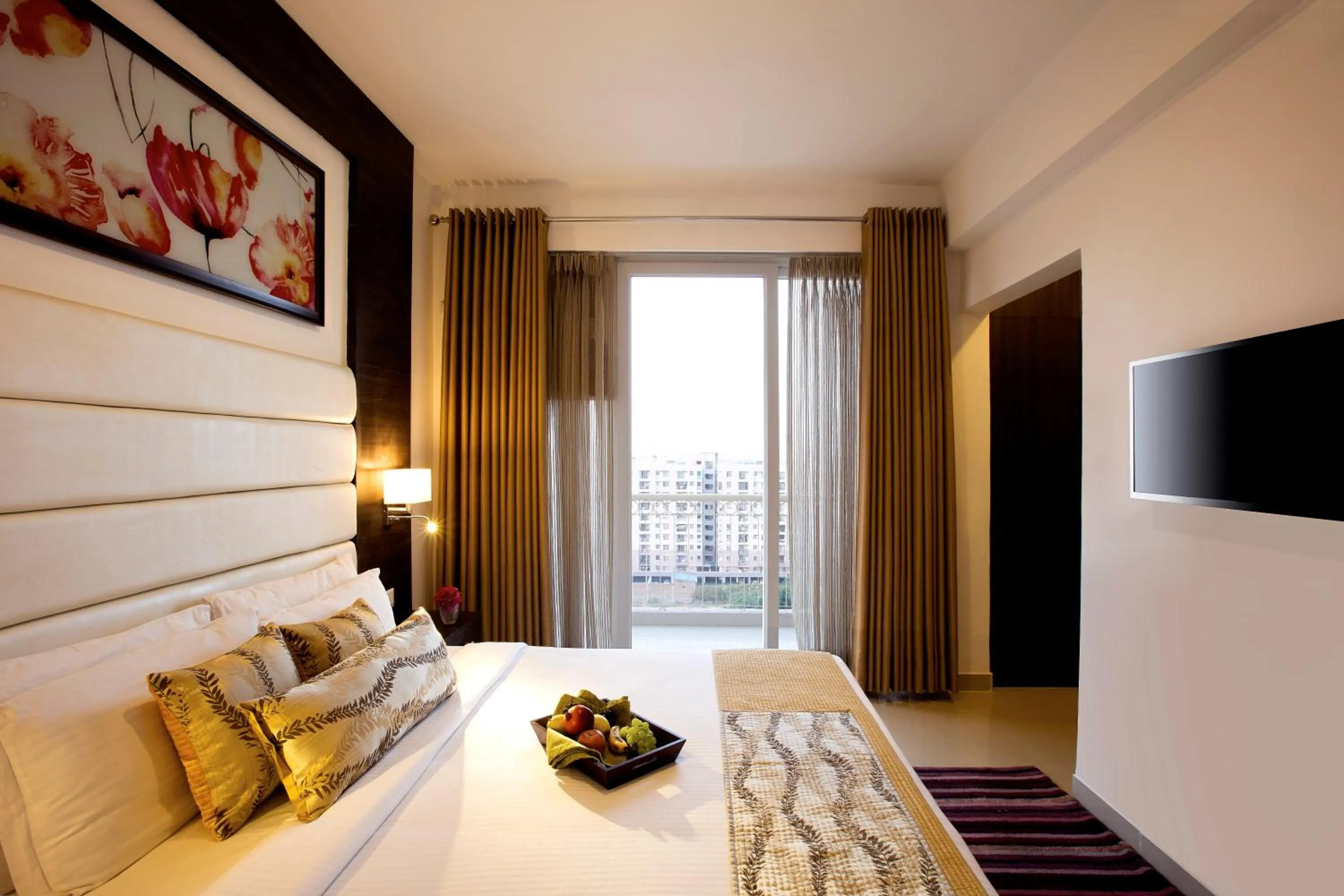 Family, Bed in Golden Tulip Bhiwadi