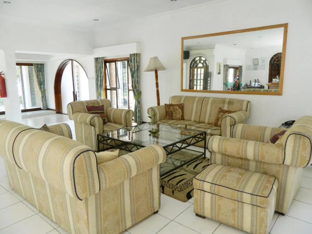 Living room in The Landmark Boutique Hotel