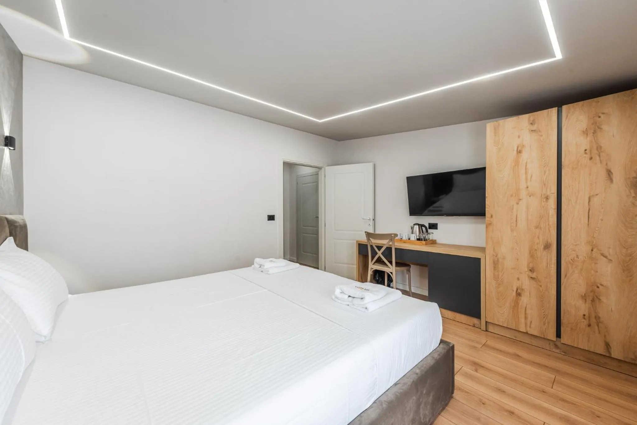 Bedroom, Bed in Relax Inn Hotel Durres