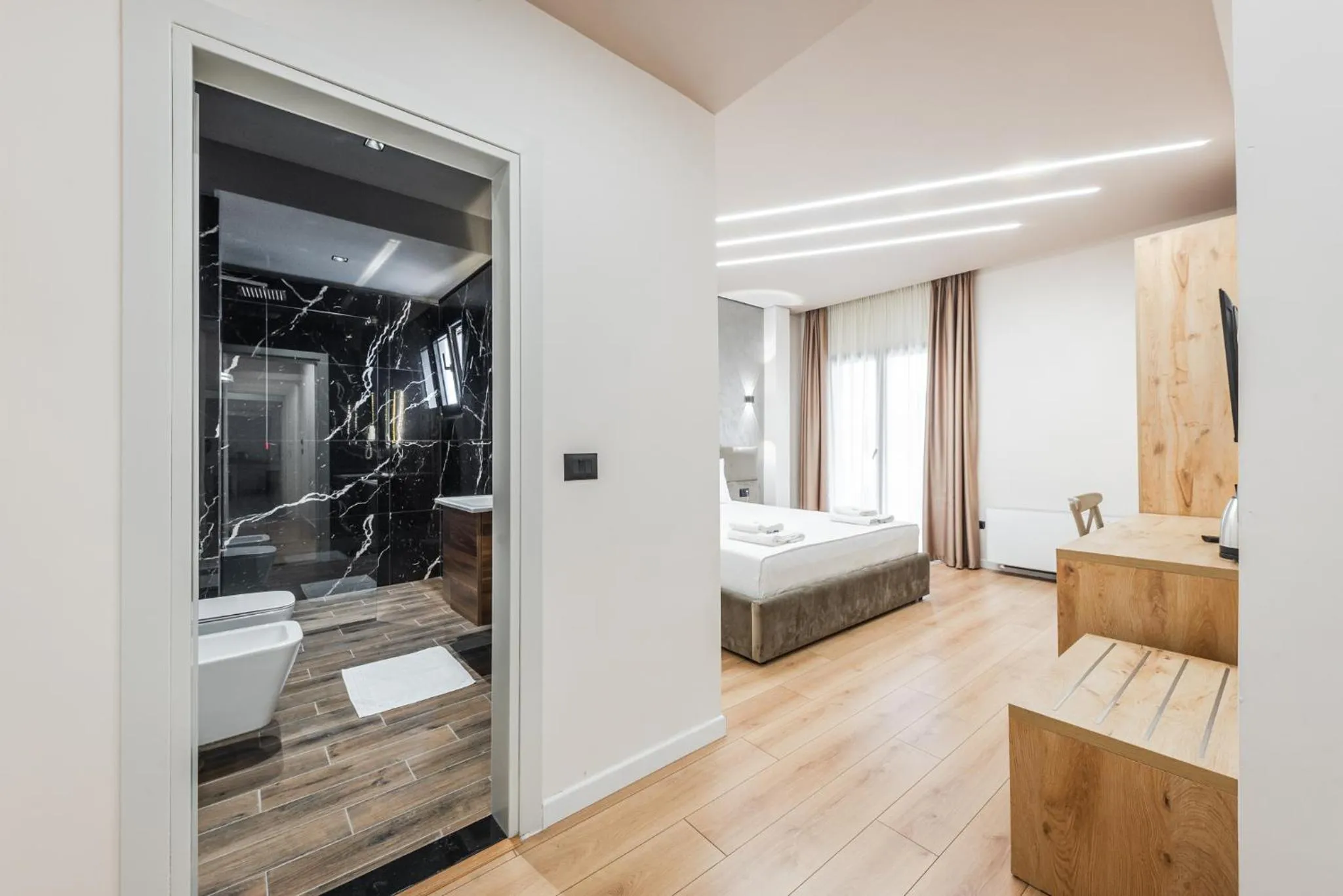 Bed in Relax Inn Hotel Durres