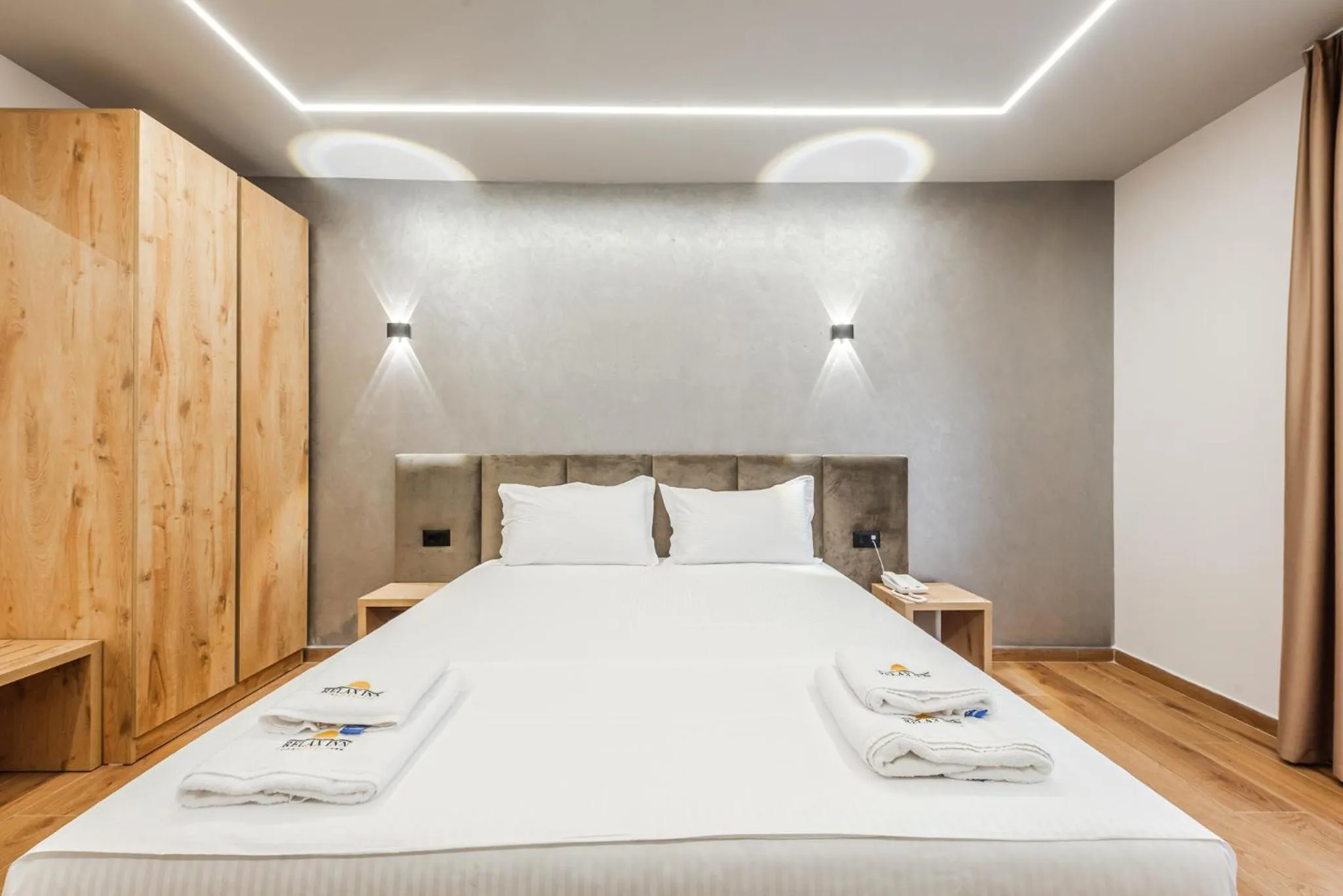 Bed in Relax Inn Hotel Durres