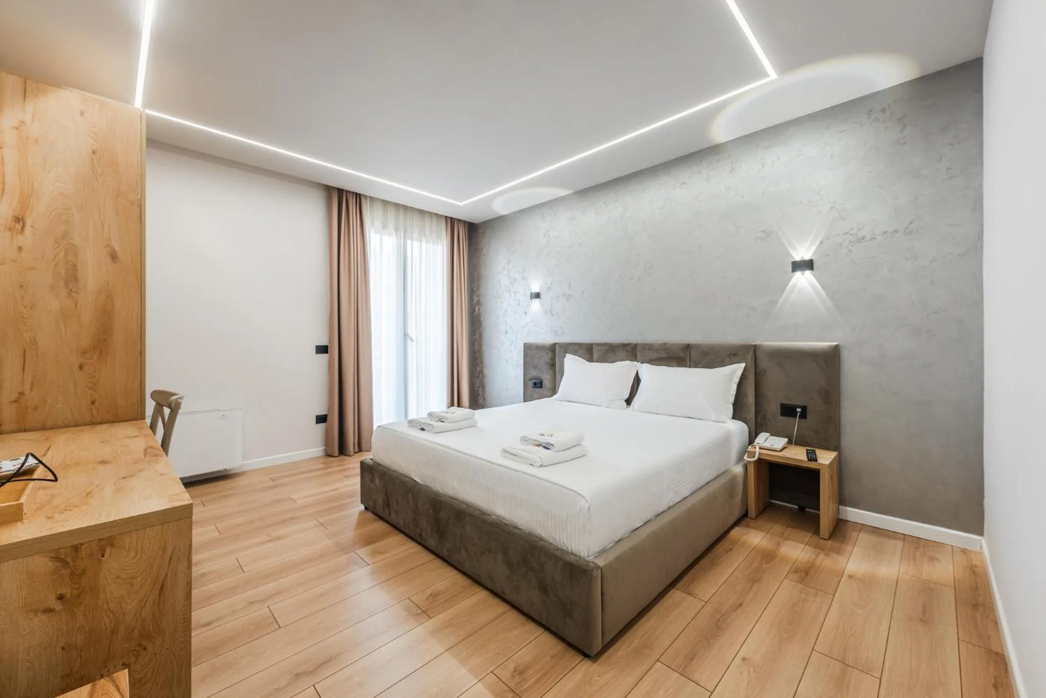 Bed in Relax Inn Hotel Durres