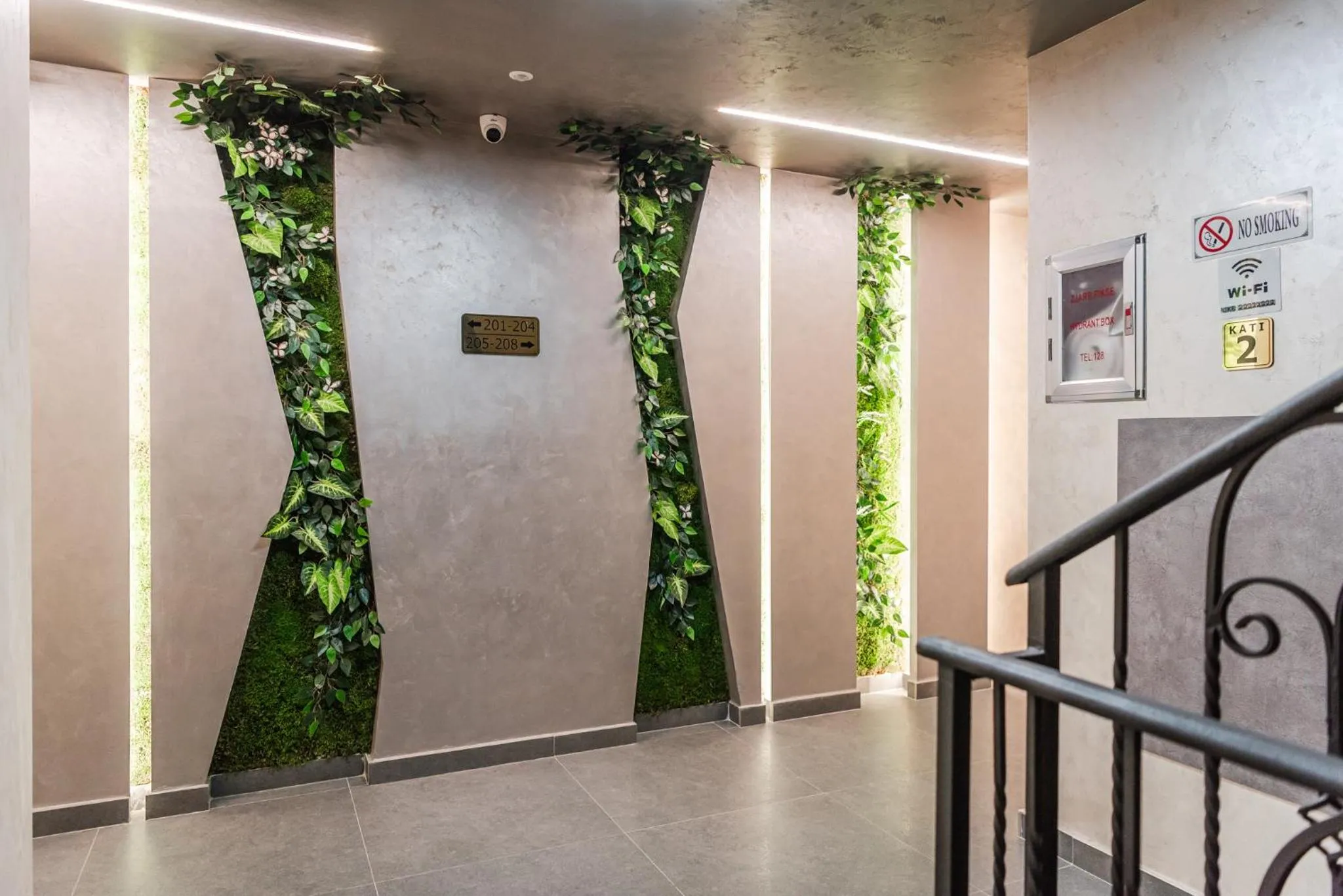 Property building in Relax Inn Hotel Durres