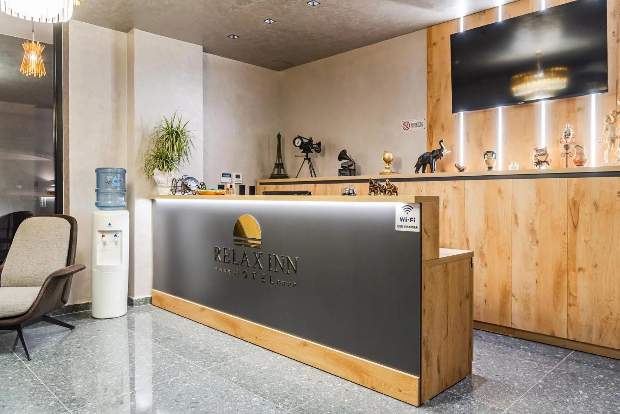 Property building in Relax Inn Hotel Durres