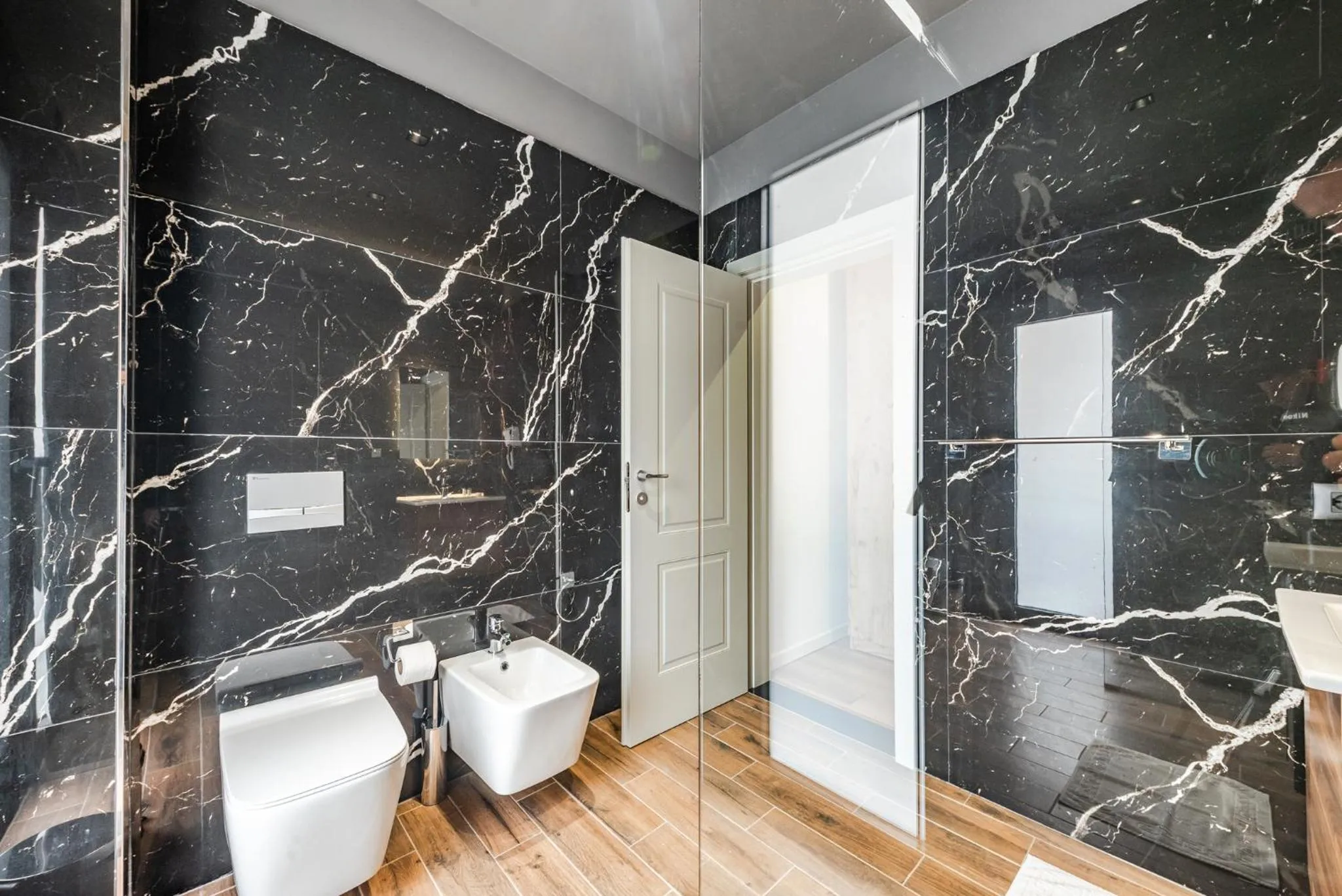 Shower in Relax Inn Hotel Durres