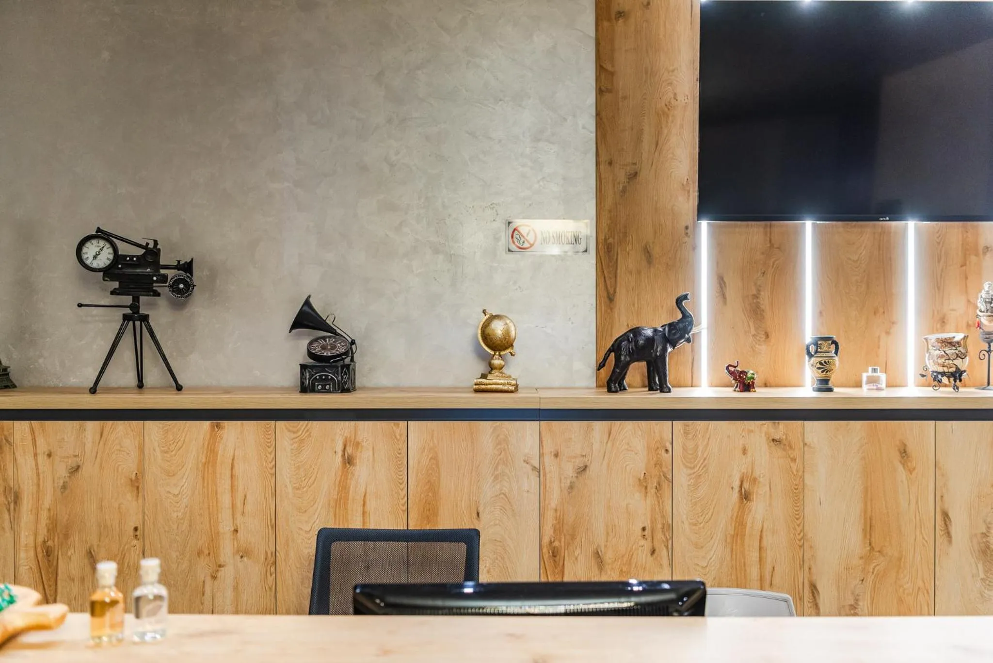 Property building in Relax Inn Hotel Durres