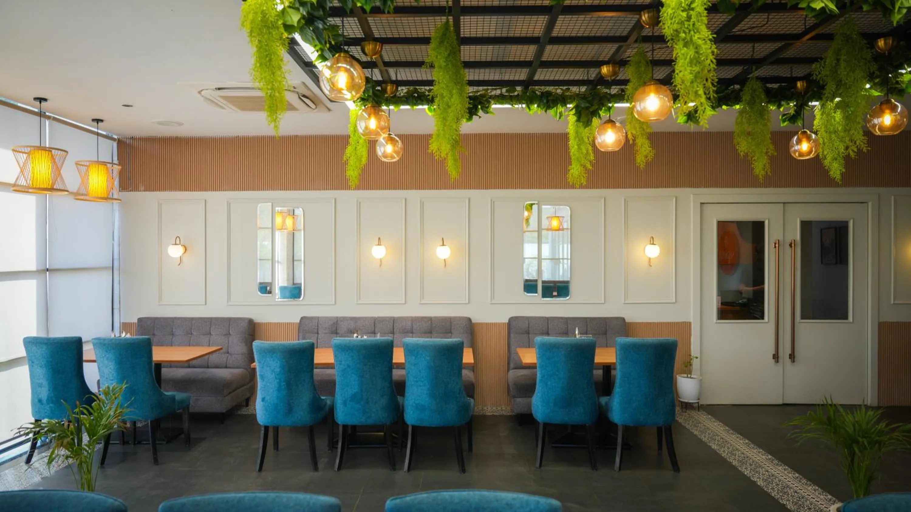 Restaurant/places to eat in THE LOVE PASSION KARMA CLUB & RESORT