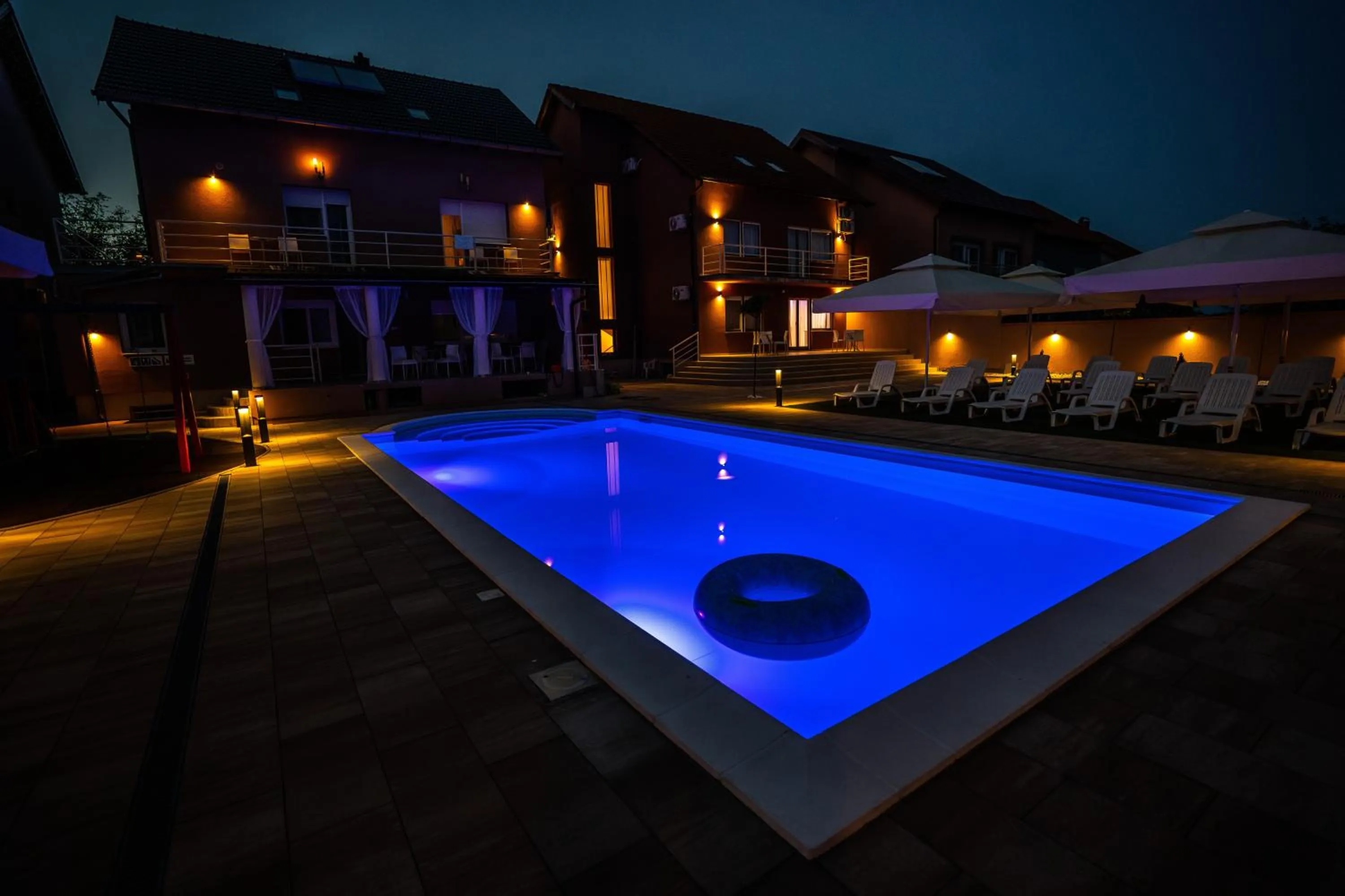 Swimming pool in Villa Biser Dunava