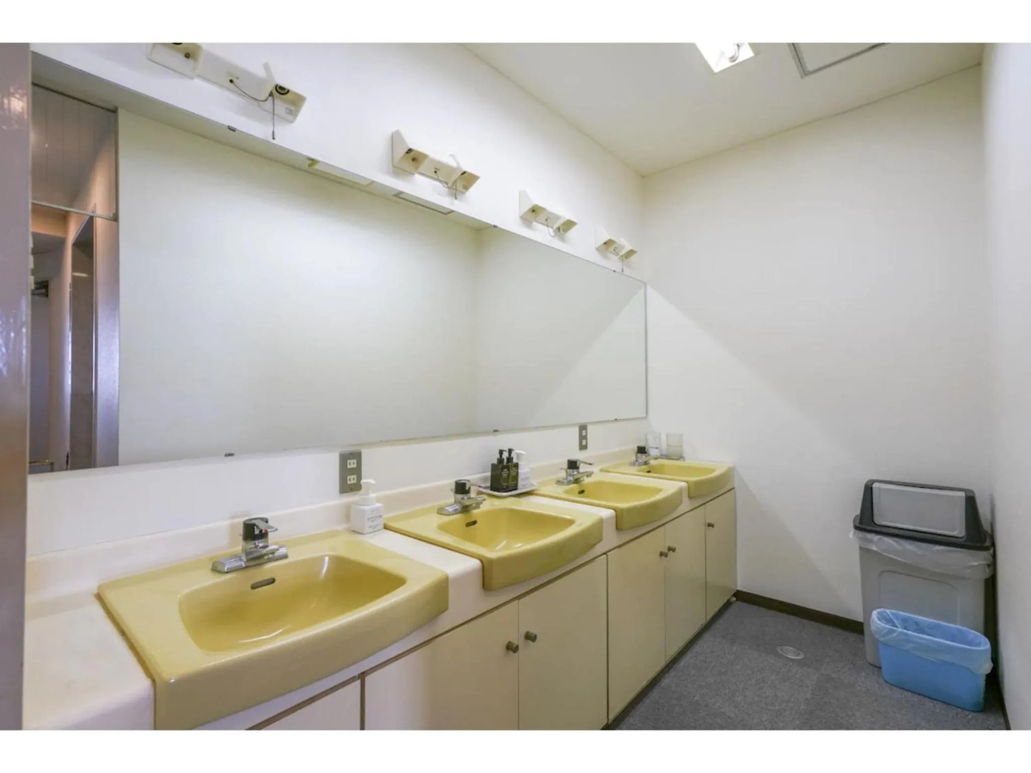 Male Only Capsule Inn Hamamatsucho - Vacation STAY 68799v