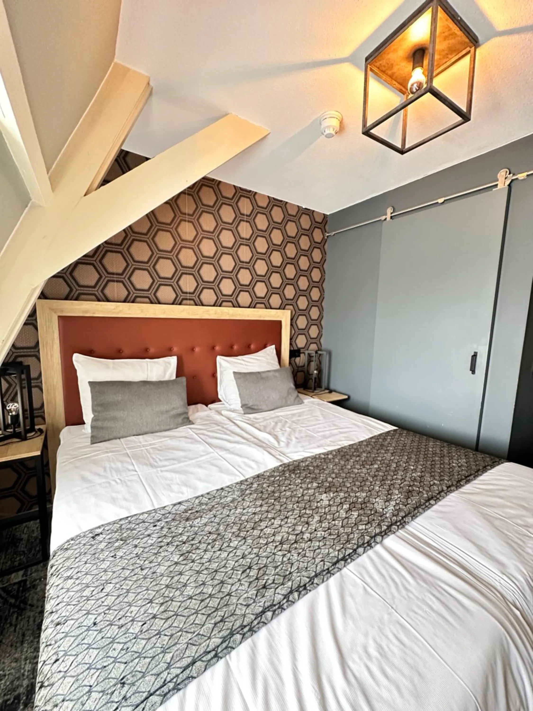 Property building, Bed in Prinsengracht Hotel