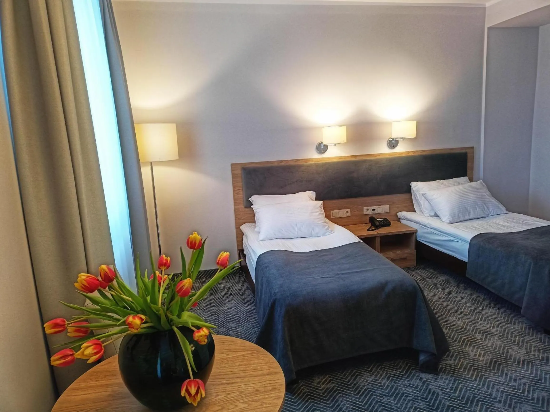 Photo of the whole room, Bed in Hotel Gromada