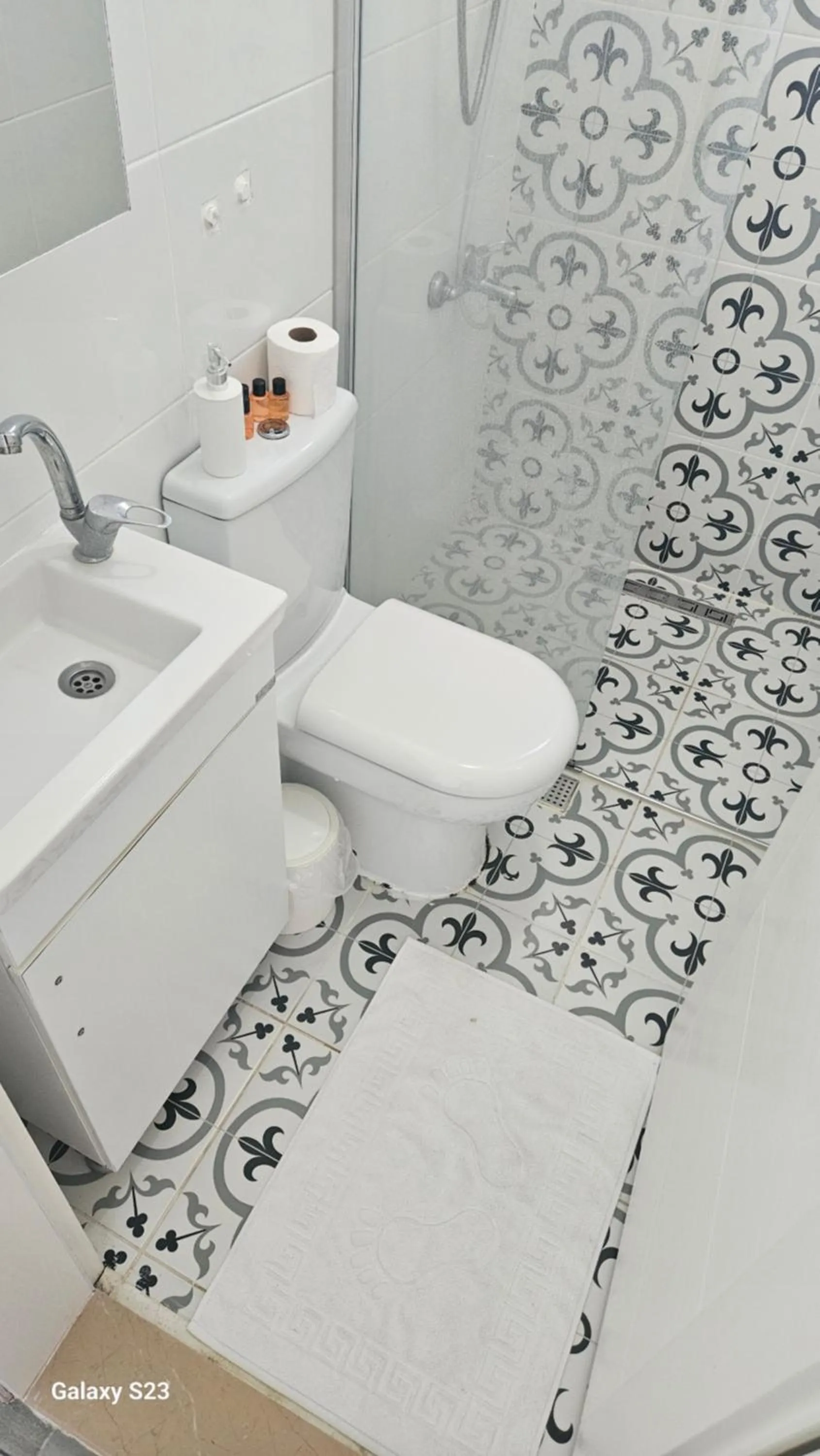 Toilet in Eva tatil evleri