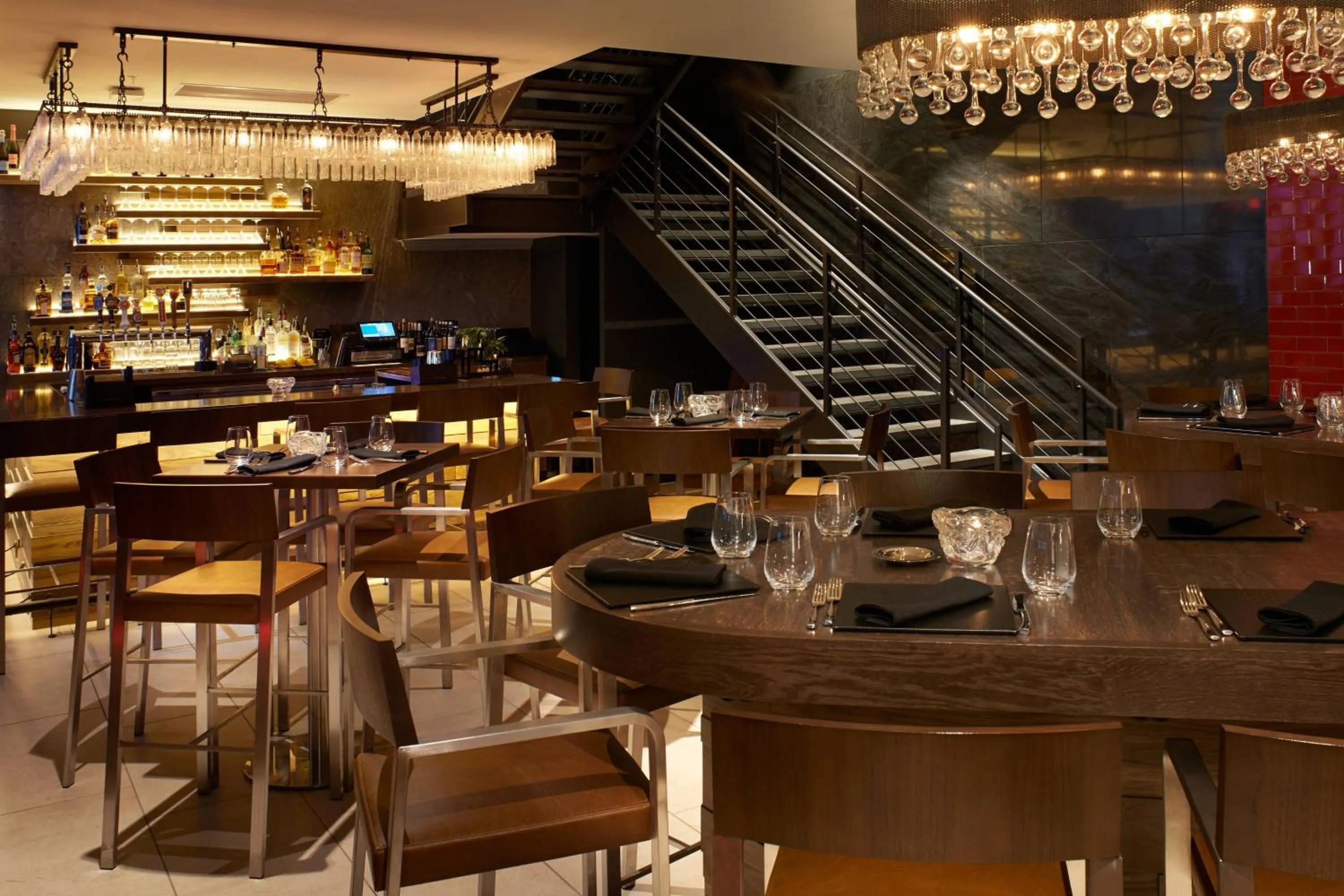 Lounge or bar in Metropolitan at The 9, Autograph Collection