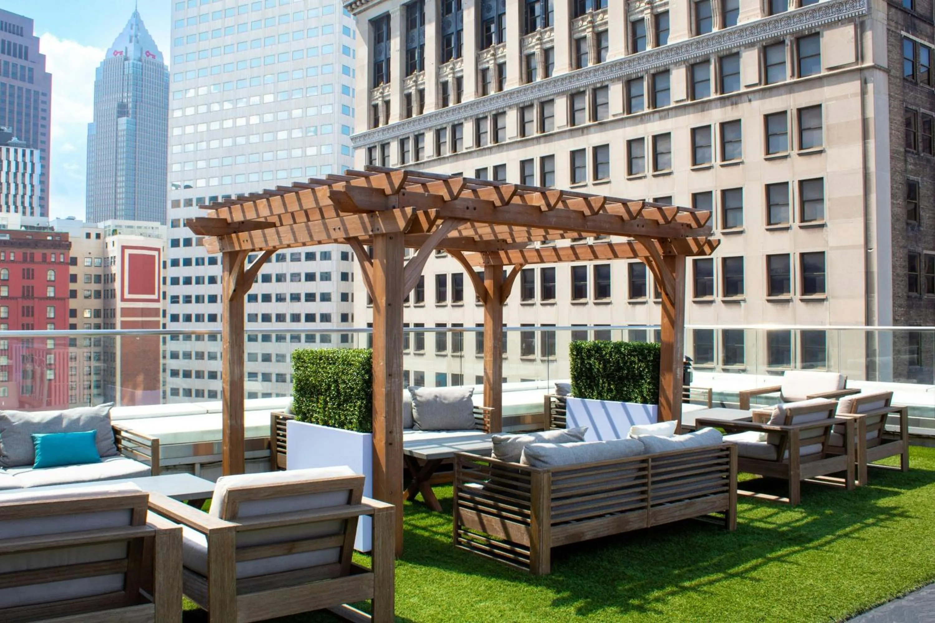 Lounge or bar in Metropolitan at The 9, Autograph Collection