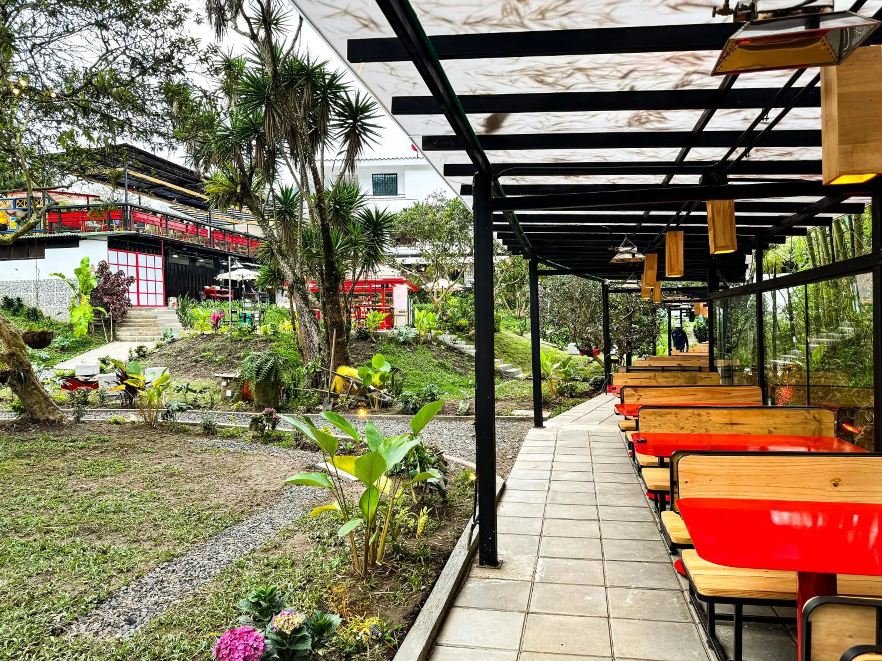 Restaurant/places to eat in Tierra Maravilla