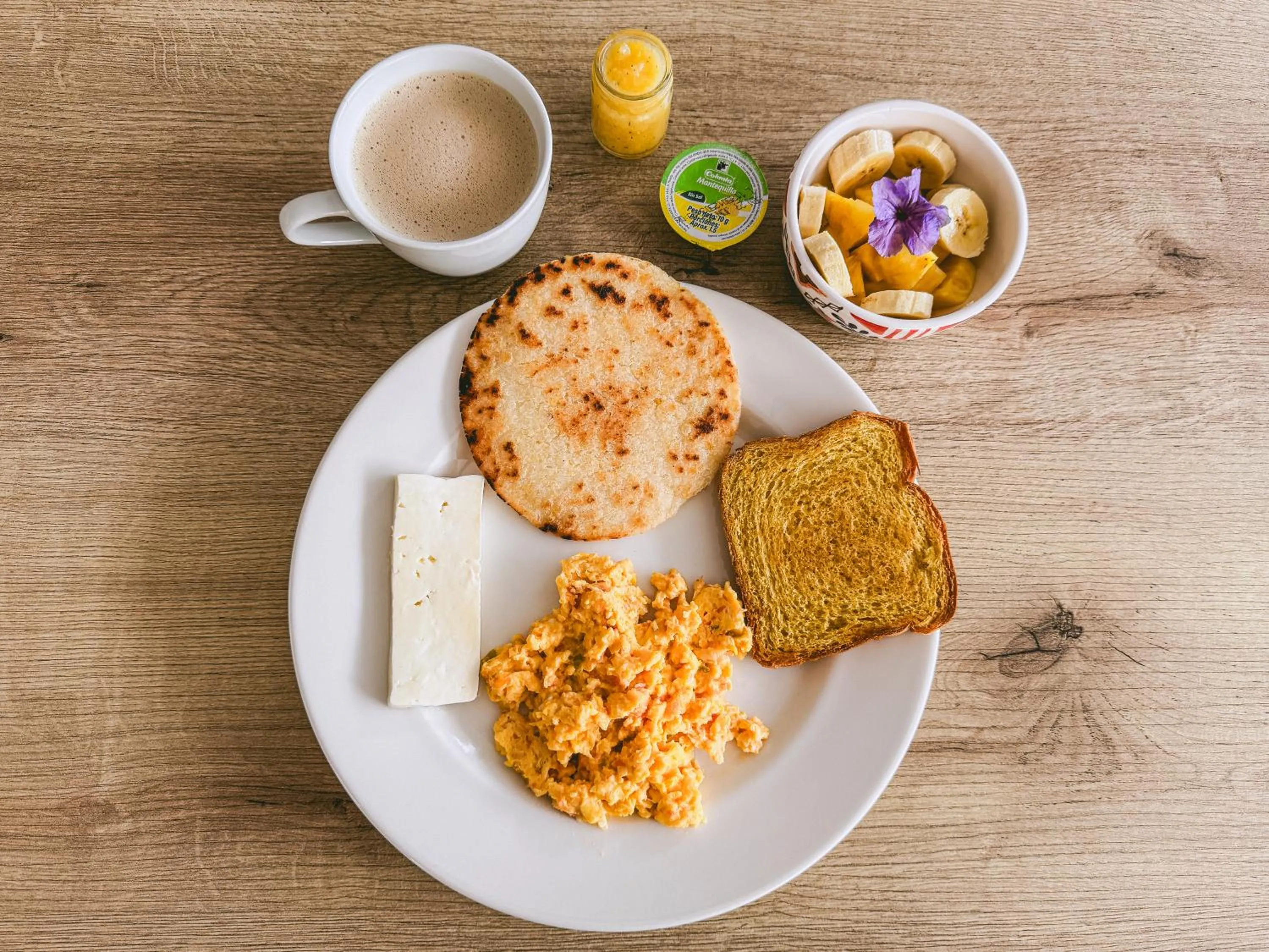 Food in Tierra Maravilla