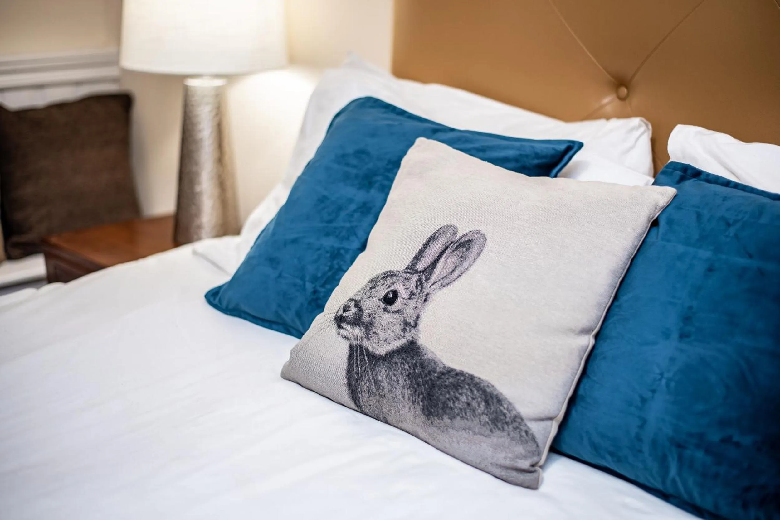 Bed in Trivelles Waterhall Country Gatwick Hotel & airport parking