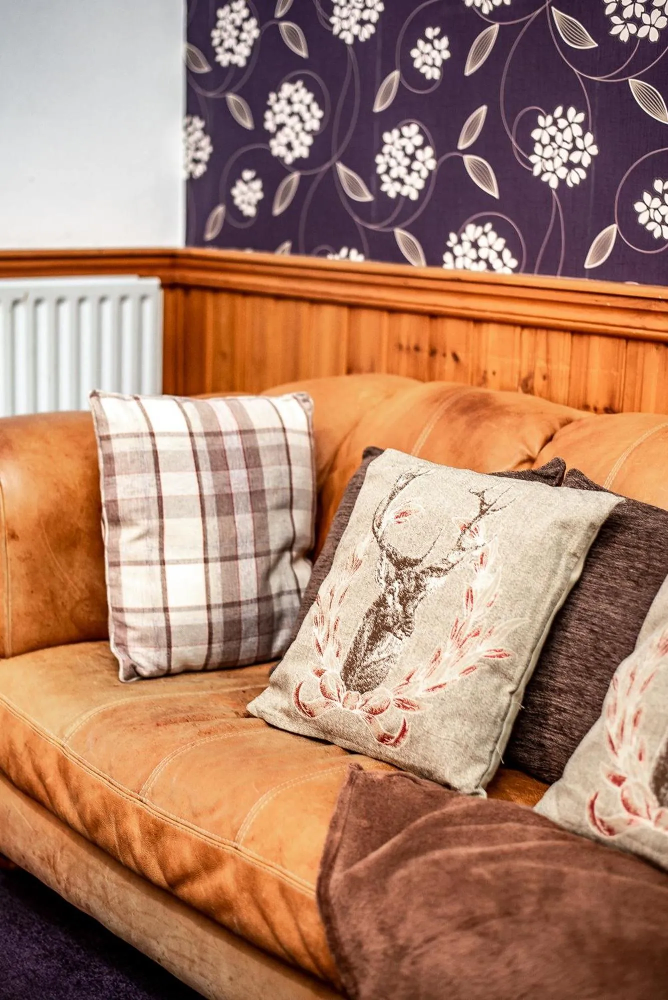 Seating area in Trivelles Waterhall Country Gatwick Hotel & airport parking