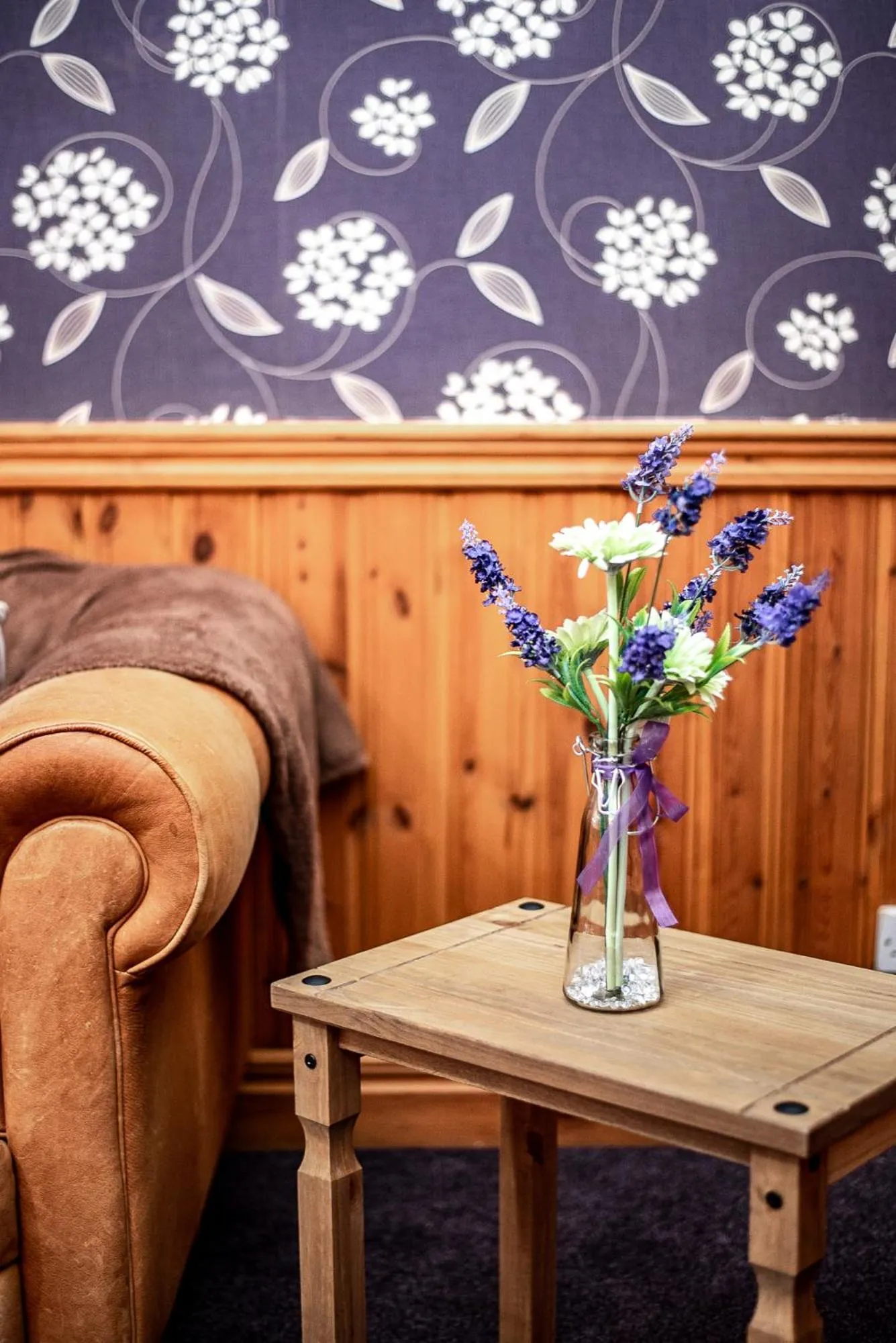 Seating area in Trivelles Waterhall Country Gatwick Hotel & airport parking