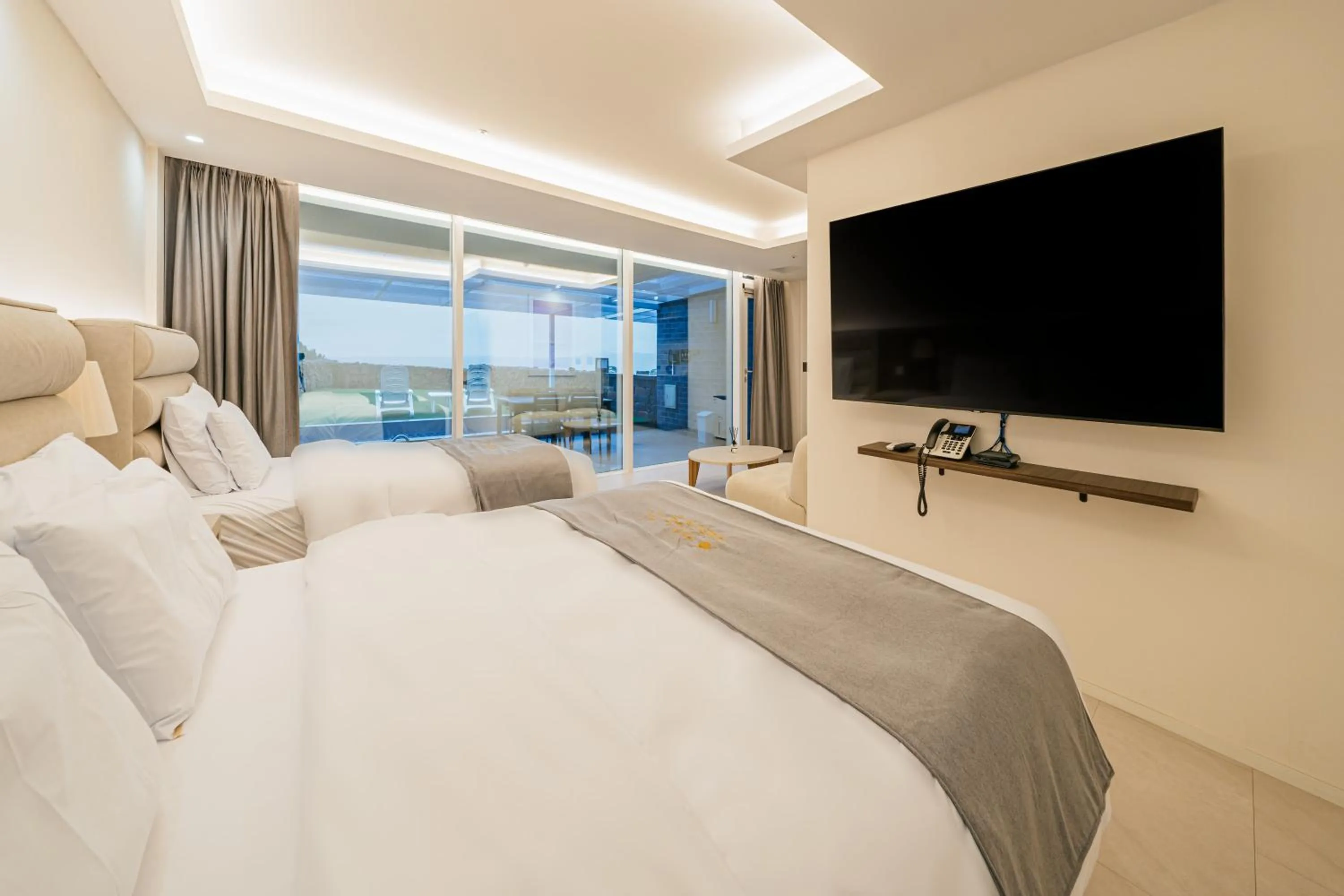 Bed in Haeilri Pool&SPA Hotel