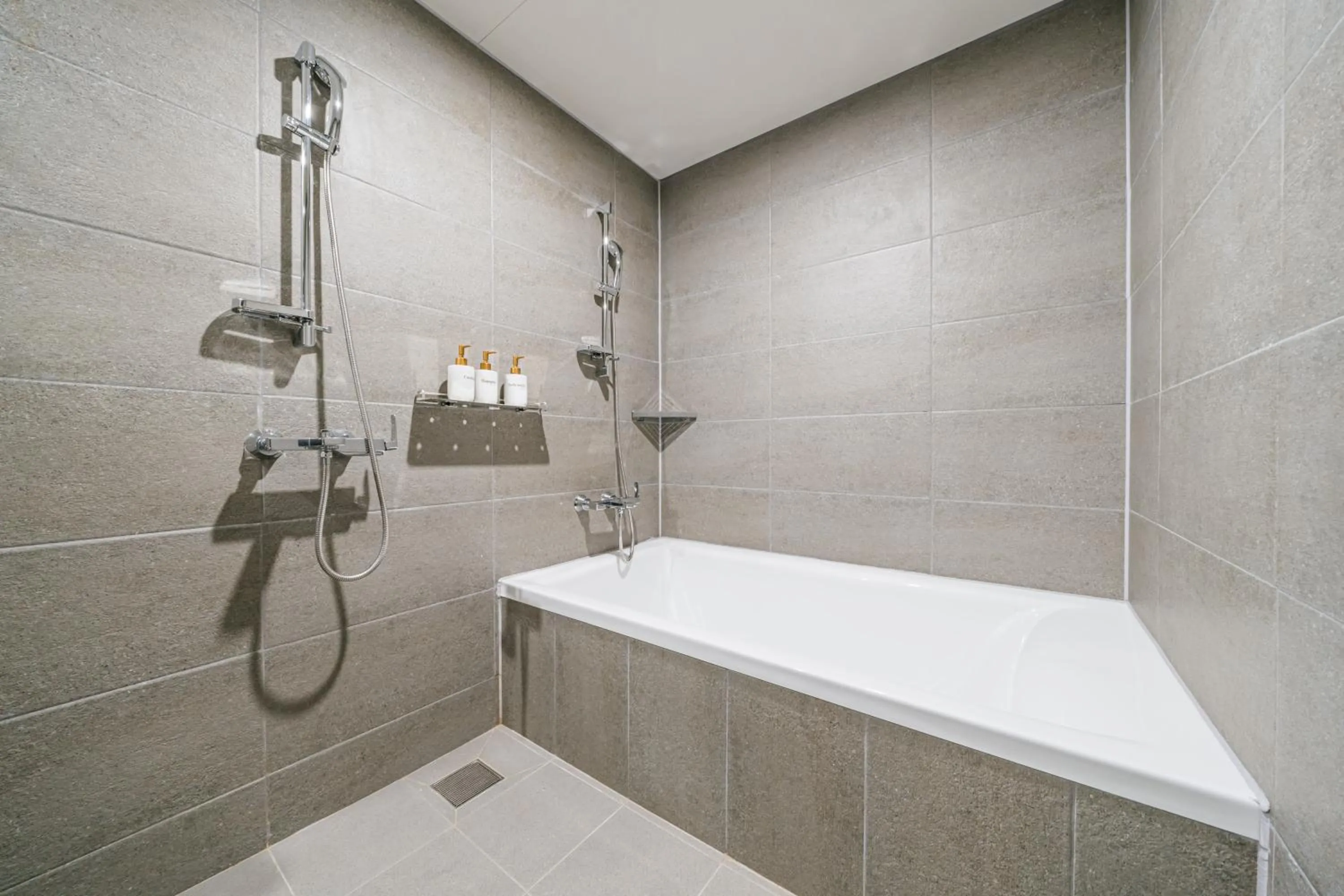 Haeilri Pool&SPA Hotel