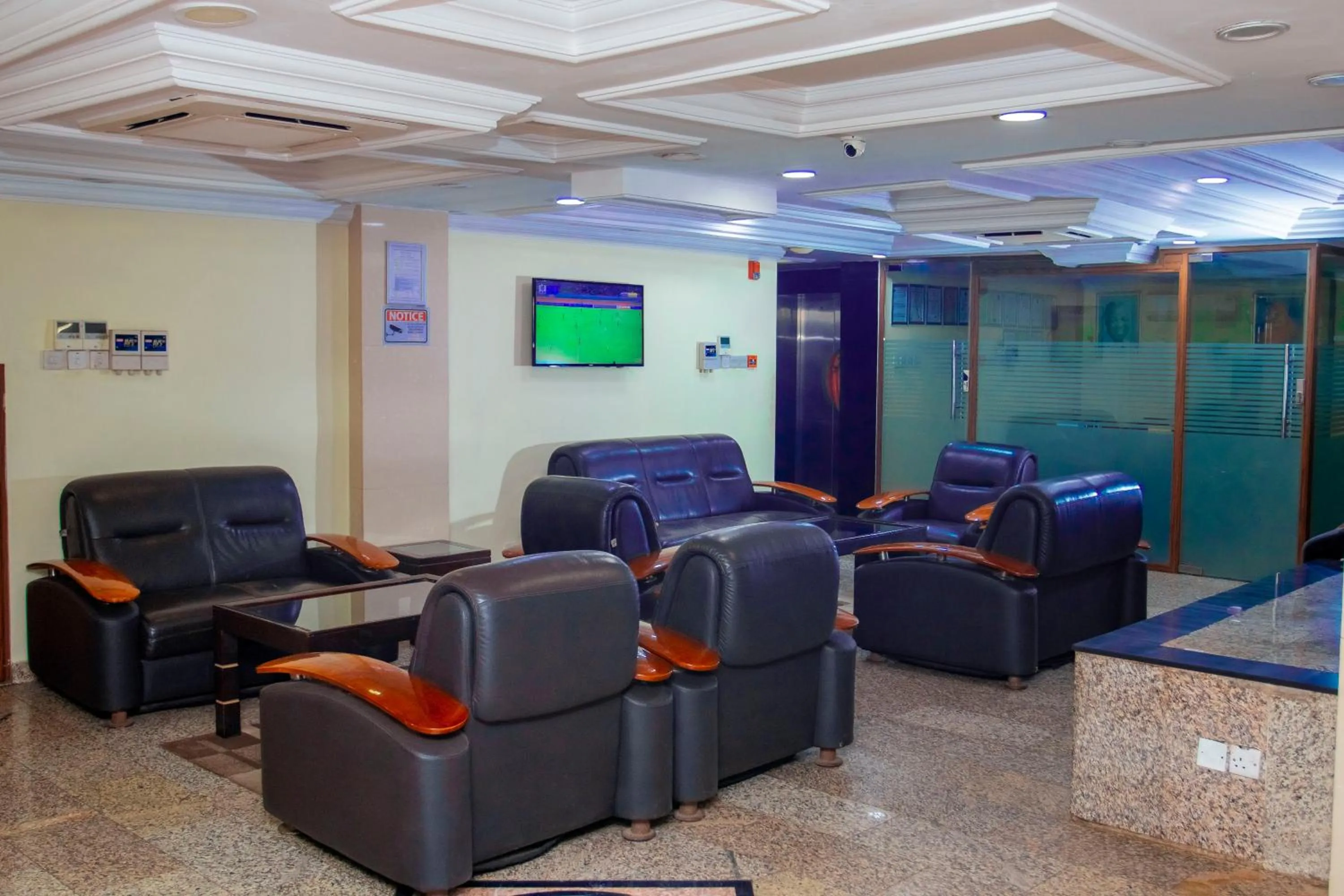 TV and multimedia in Sleep Inn Hotel - Kariakoo